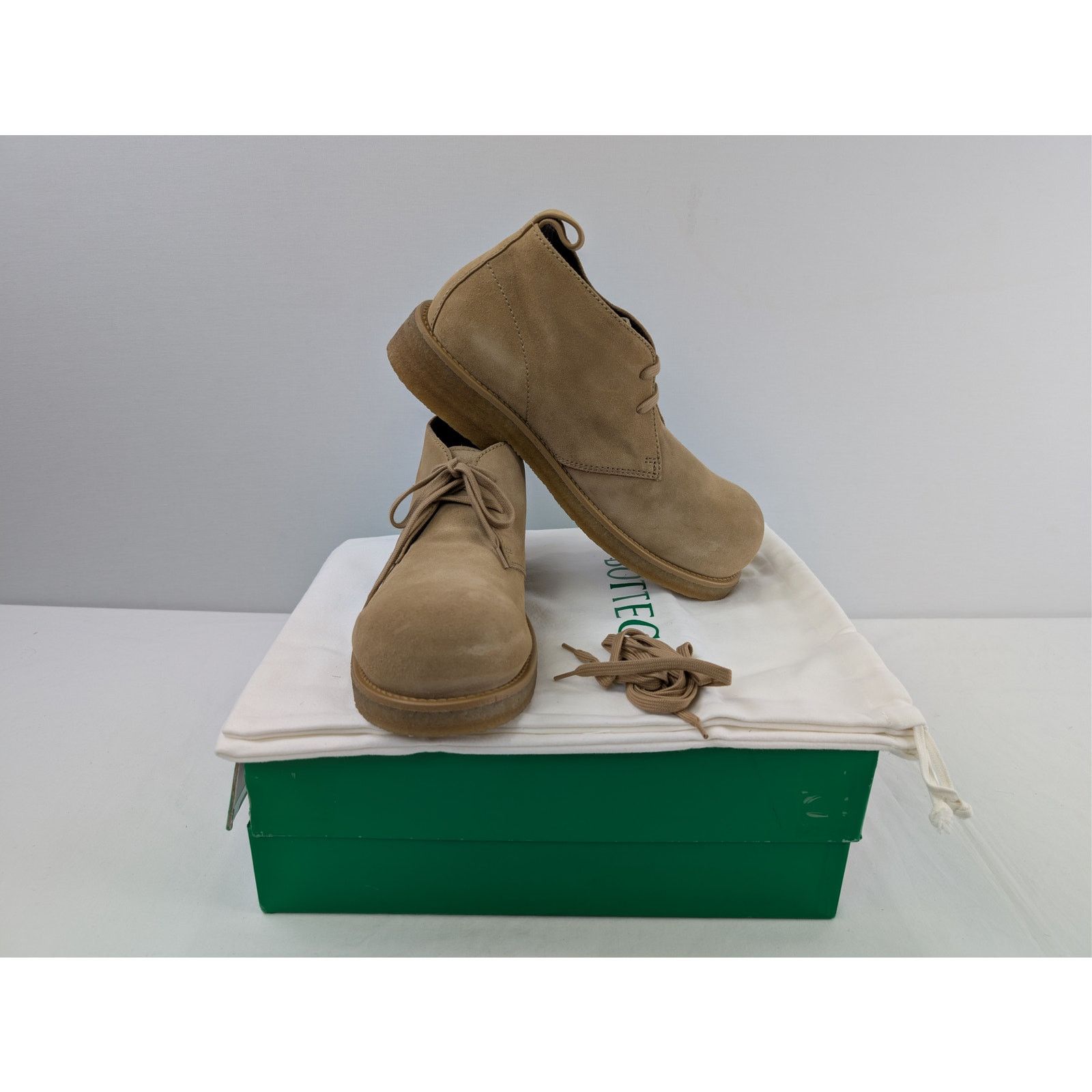 Bottega Veneta o1rshd1 Deep Nubuck Helium Ankle Boot in Camel Size US 12 / EU 45 - 13 Thumbnail
