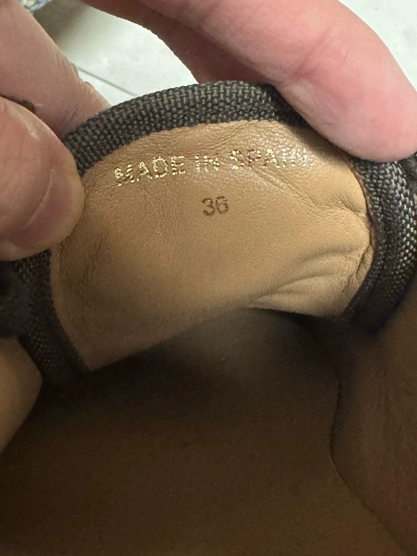 Marni Marni 36 Oversized Board Sneakers Worn Twice Size US 5.5 / IT 35.5 - 7 Thumbnail