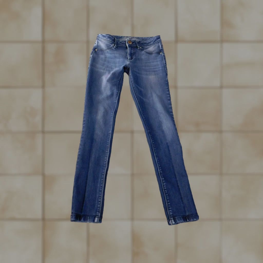 DL1961 DL1961 Jeans size 24 Womens Emma Legging Bloom Dark Wash Denim Classic Straight Zipper Stretch Regular 27in Inseam Blue 8.5-10.5 Rise Size 42" / US 20 - 1 Thumbnail