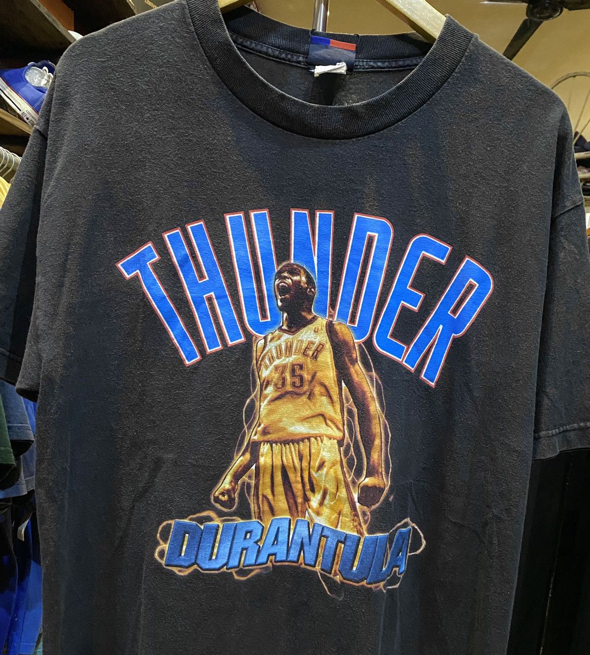 Majestic × NBA Tshirt Kevin Durant DURANTULA OKC nba Majestic Vintage vtg Size US L / EU 52-54 / 3 - 2 Thumbnail