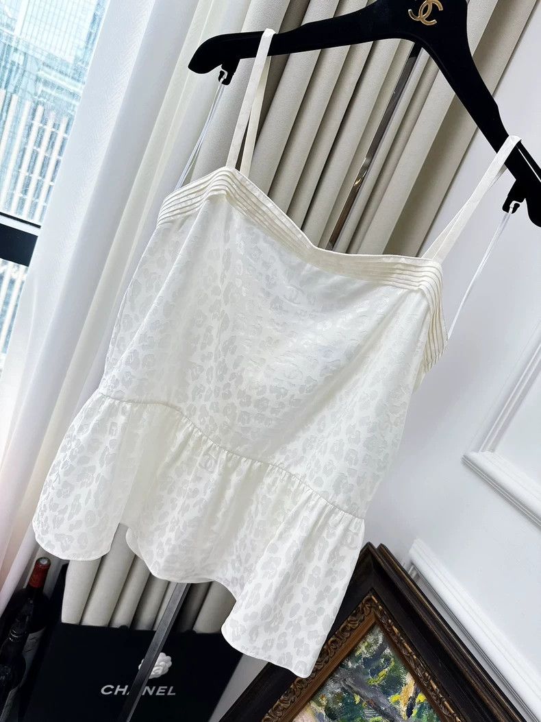 Chanel Chanel 23A white dark pattern camellia mulberry silk suspe Size S / US 4 / IT 40 - 1 Thumbnail
