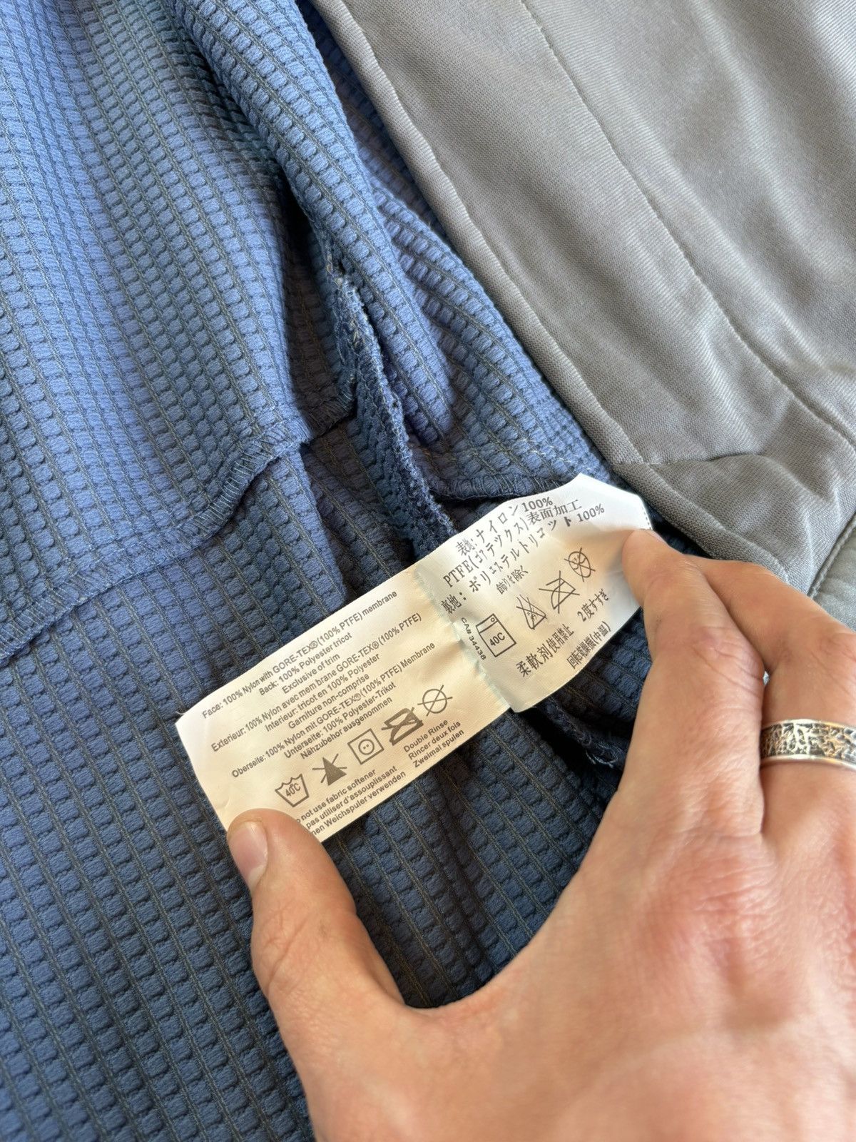 Arc'teryx Vintage Arc'teryx Gore-Tex Soft Shell Lined Jacket Canada Size US L / EU 52-54 / 3 - 15 Thumbnail