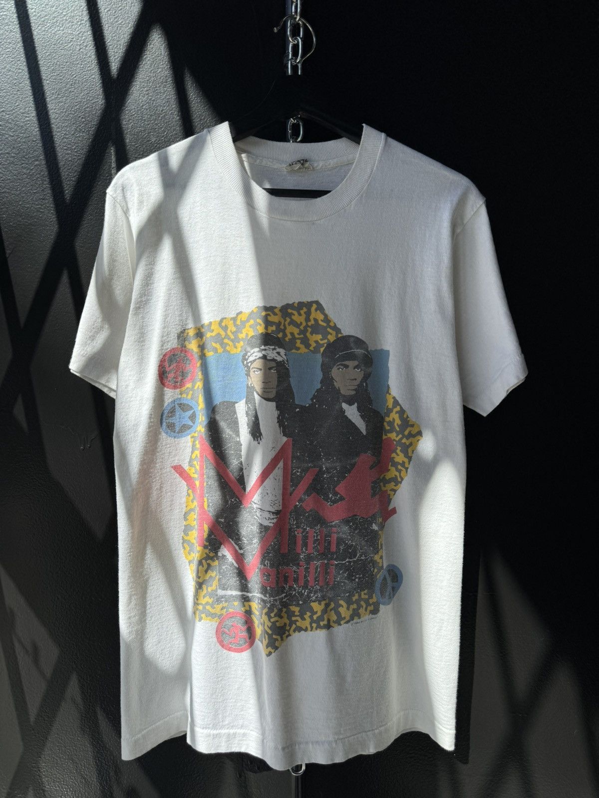 Vintage Vintage 1989 Milli Vanilli Graphic Tee Size US M / EU 48-50 / 2 - 1 Thumbnail