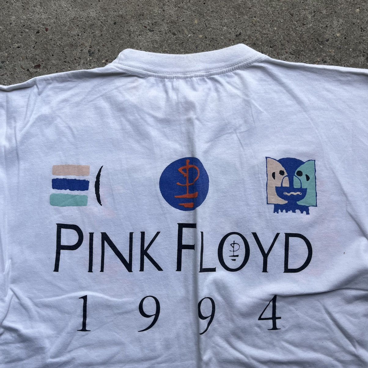 Band Tees × Pink Floyd × Vintage Vintage Pink Floyd 1994 tee division bell white rare Size US XL / EU 56 / 4 - 8 Thumbnail
