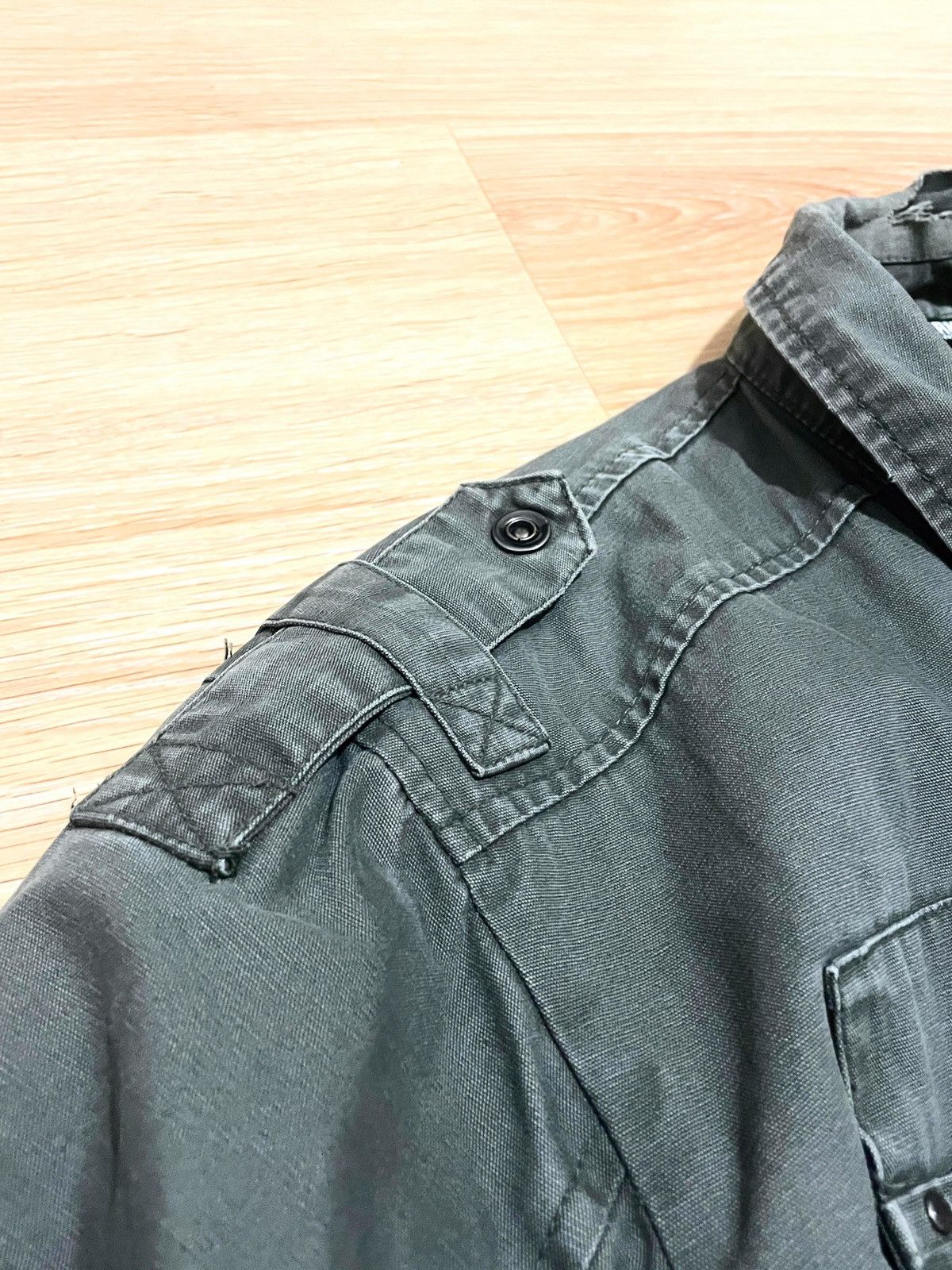 Vintage Vintage Military Field Jacket Distressed Faded Workwear L Size US XL / EU 56 / 4 - 6 Thumbnail