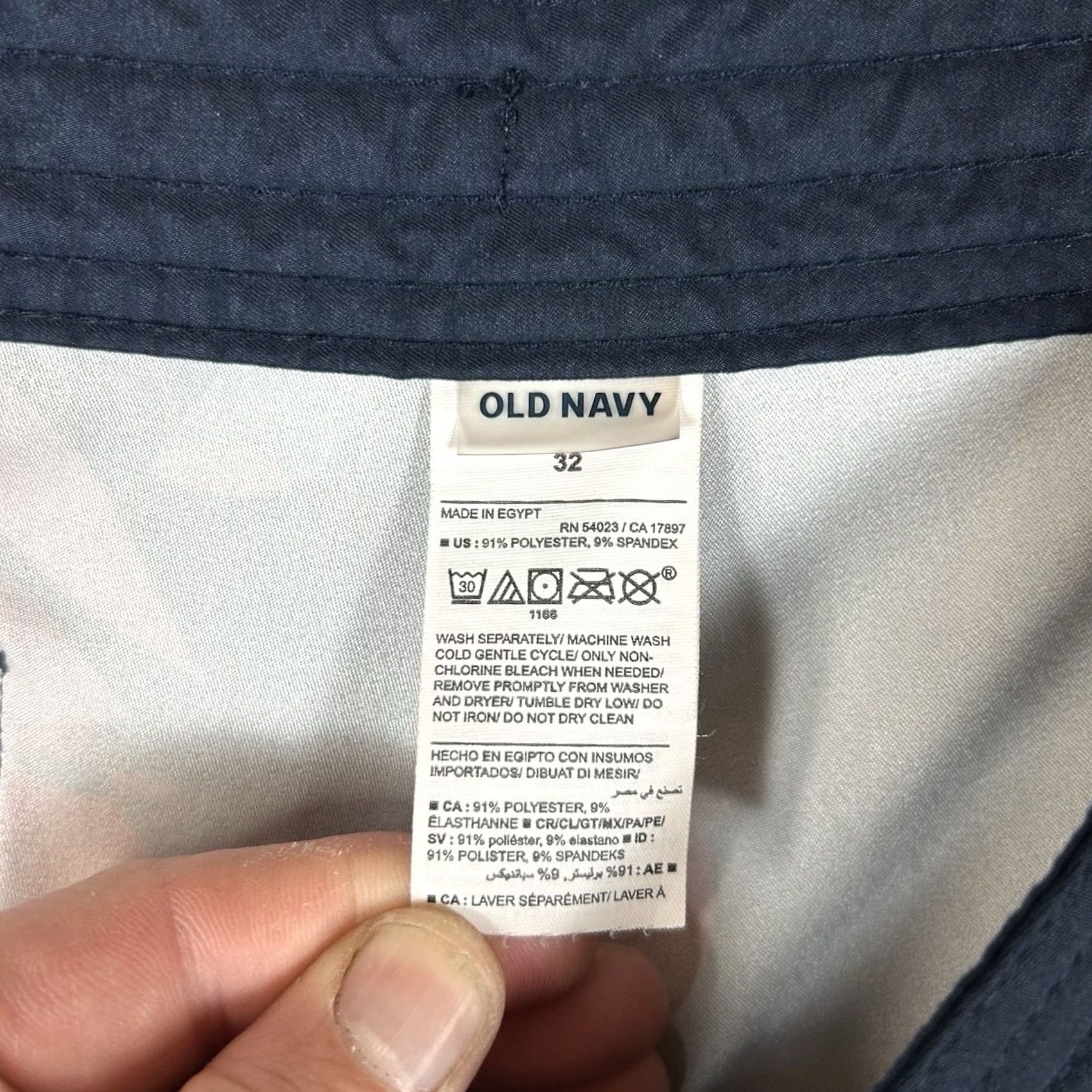 Old Navy Old Navy Board Shorts Men 32 Floral Palms Swimwear Beach Stretch Summer Regular Size Blue Pattern Bottom Mens Beachwear Size US 32 / EU 48 - 3 Thumbnail