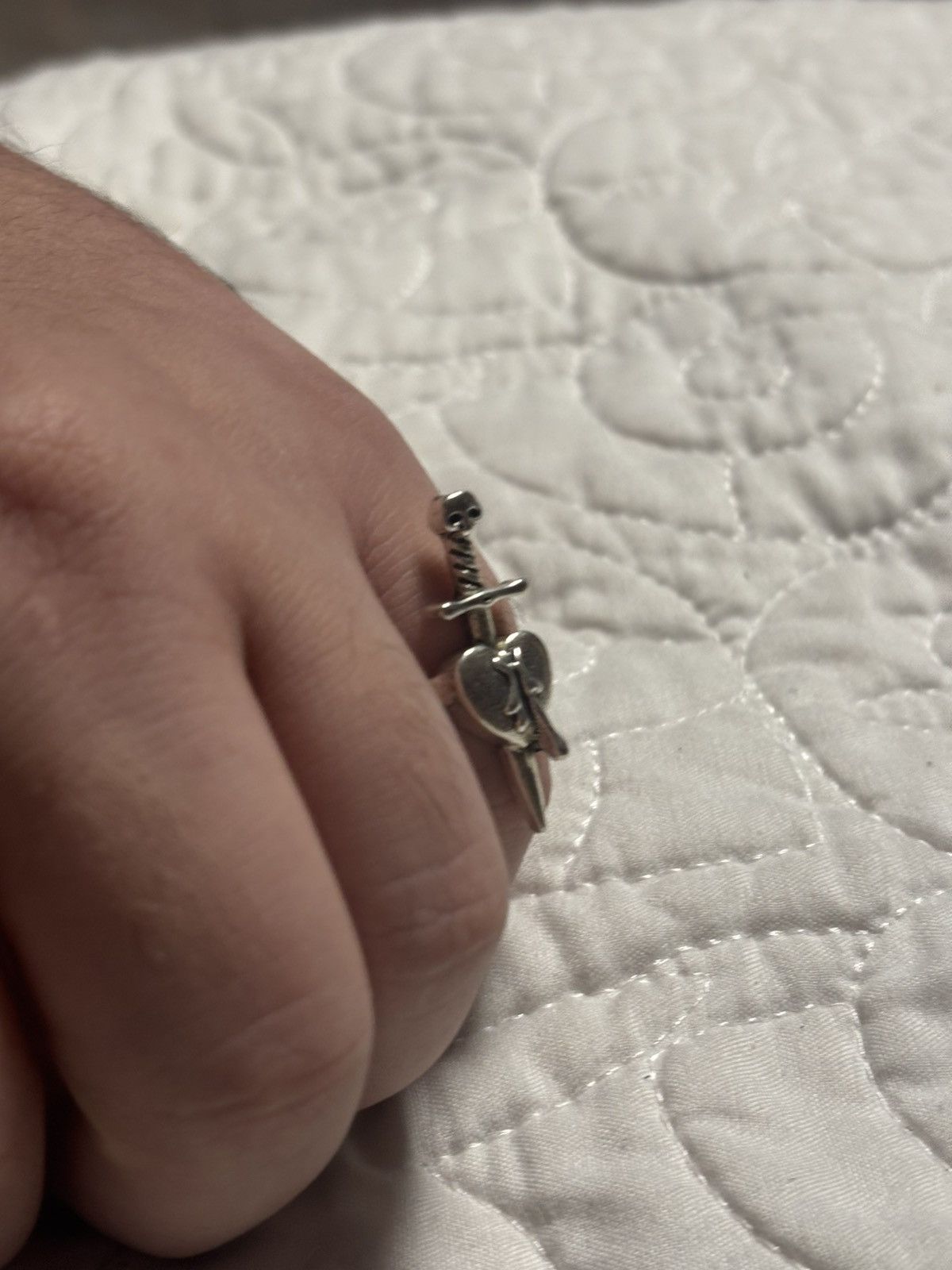 Vintage Silver dagger through heart Size ONE SIZE - 3 Thumbnail