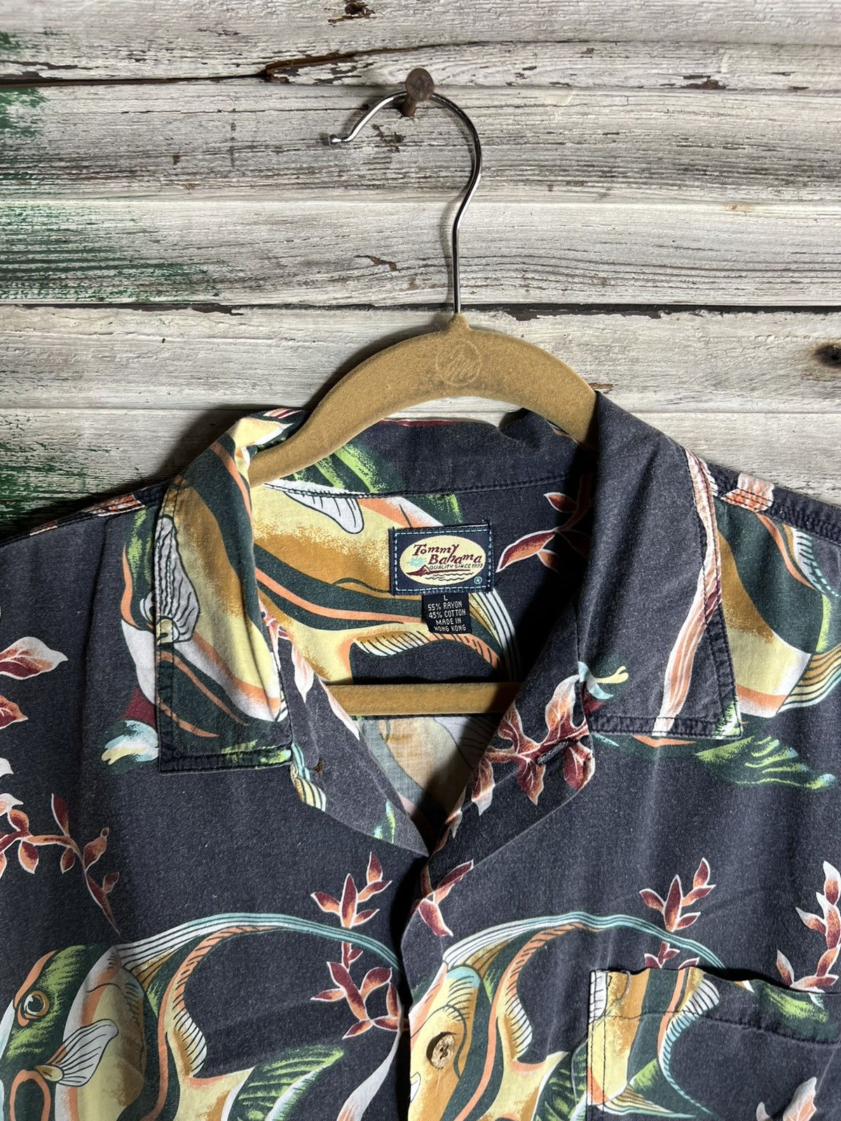 Tommy Bahama Vintage Tommy Bahama Fish Rayon Shirt Size US L / EU 52-54 / 3 - 4 Thumbnail