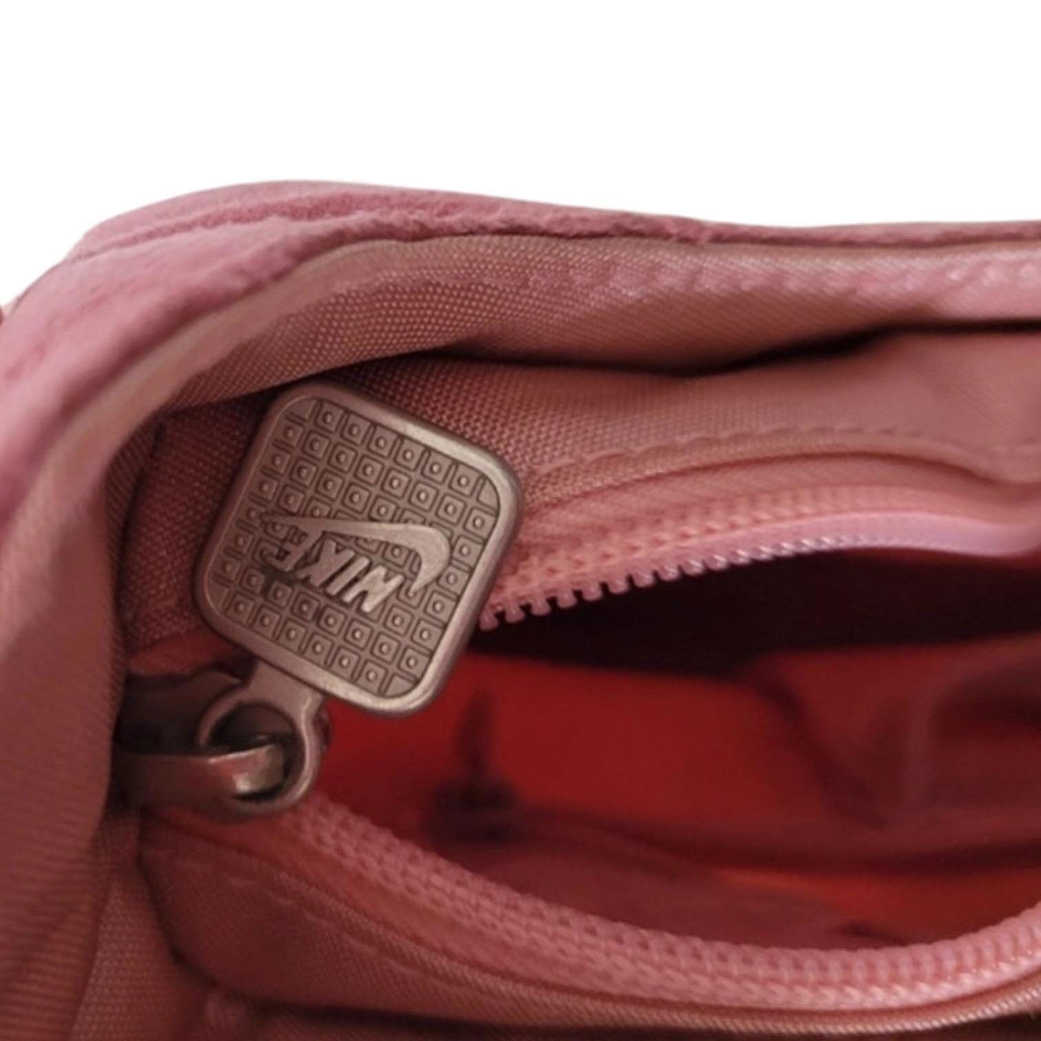 Nike The Nike Mini Baguette Sneaker Sole Bag Size ONE SIZE - 7 Thumbnail