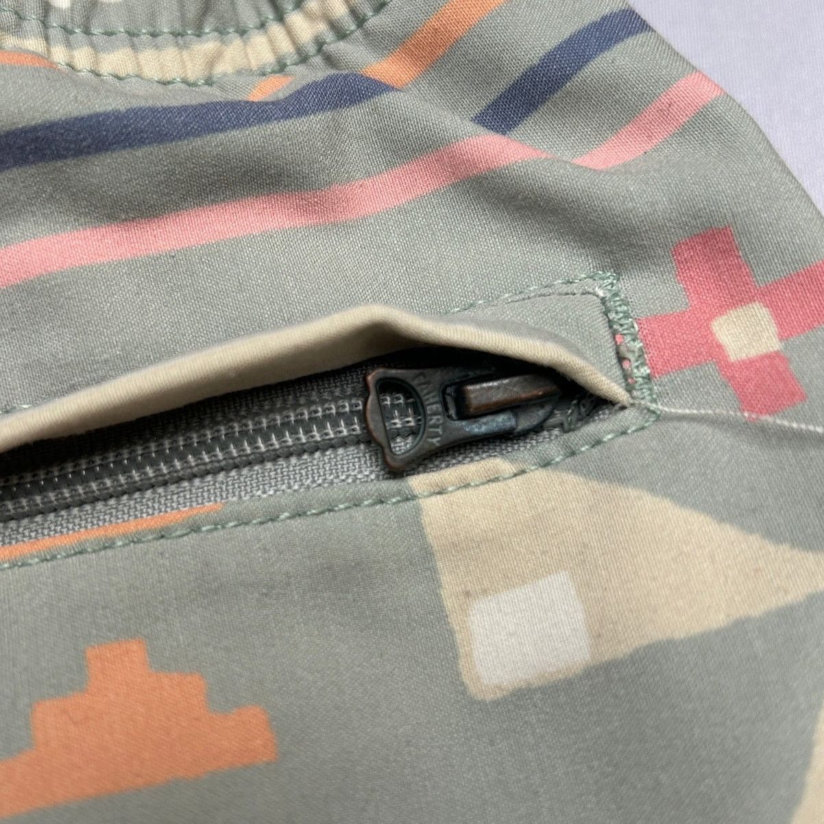 Faherty Faherty Beacon Trunk in Center Lodge Men's Medium 7" Shorts Size US 29 - 5 Thumbnail