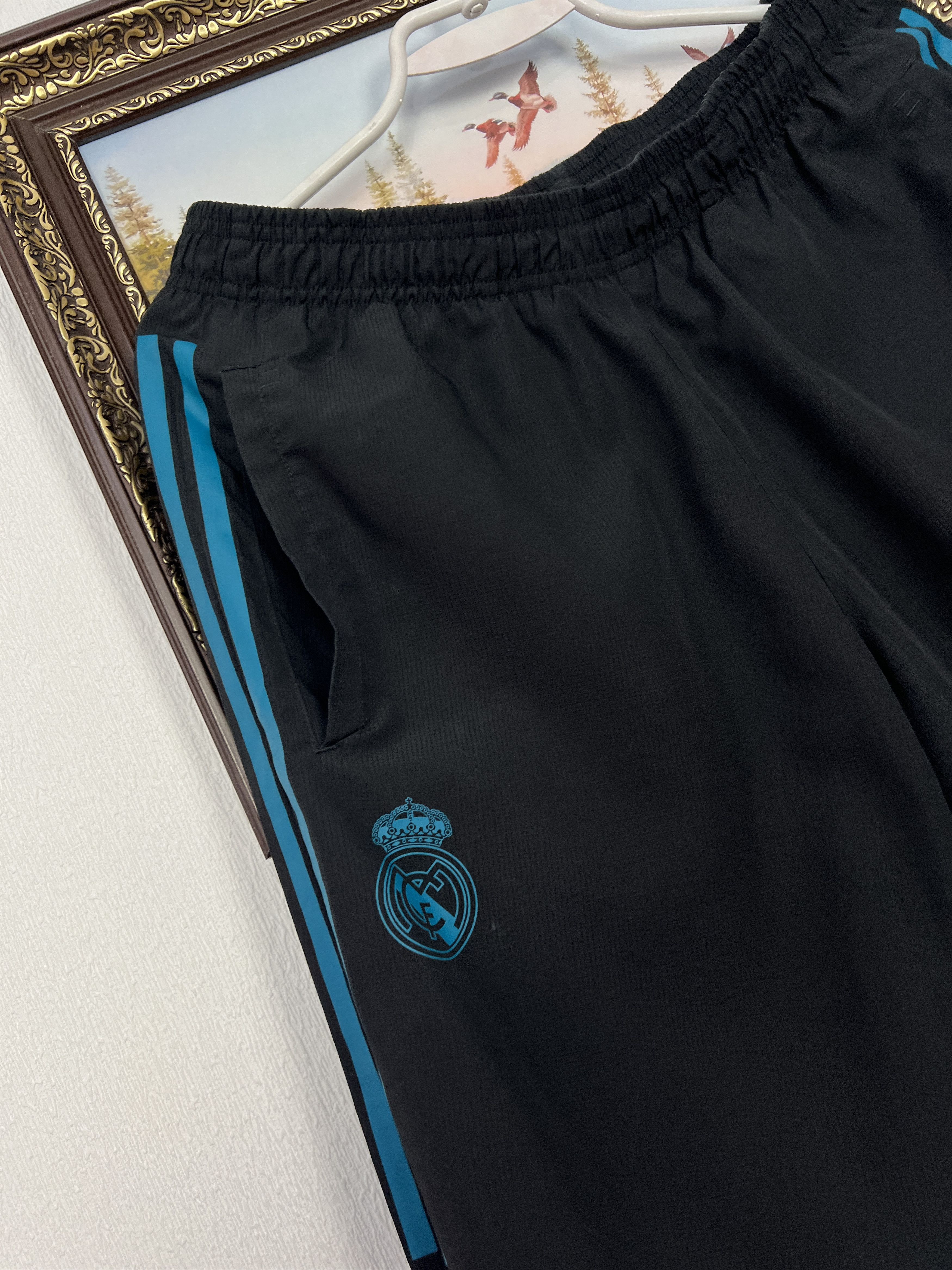 Adidas Vintage Real Madrid Football Track Pants Soccer Sweatpants Size US 32 / EU 48 - 3 Thumbnail