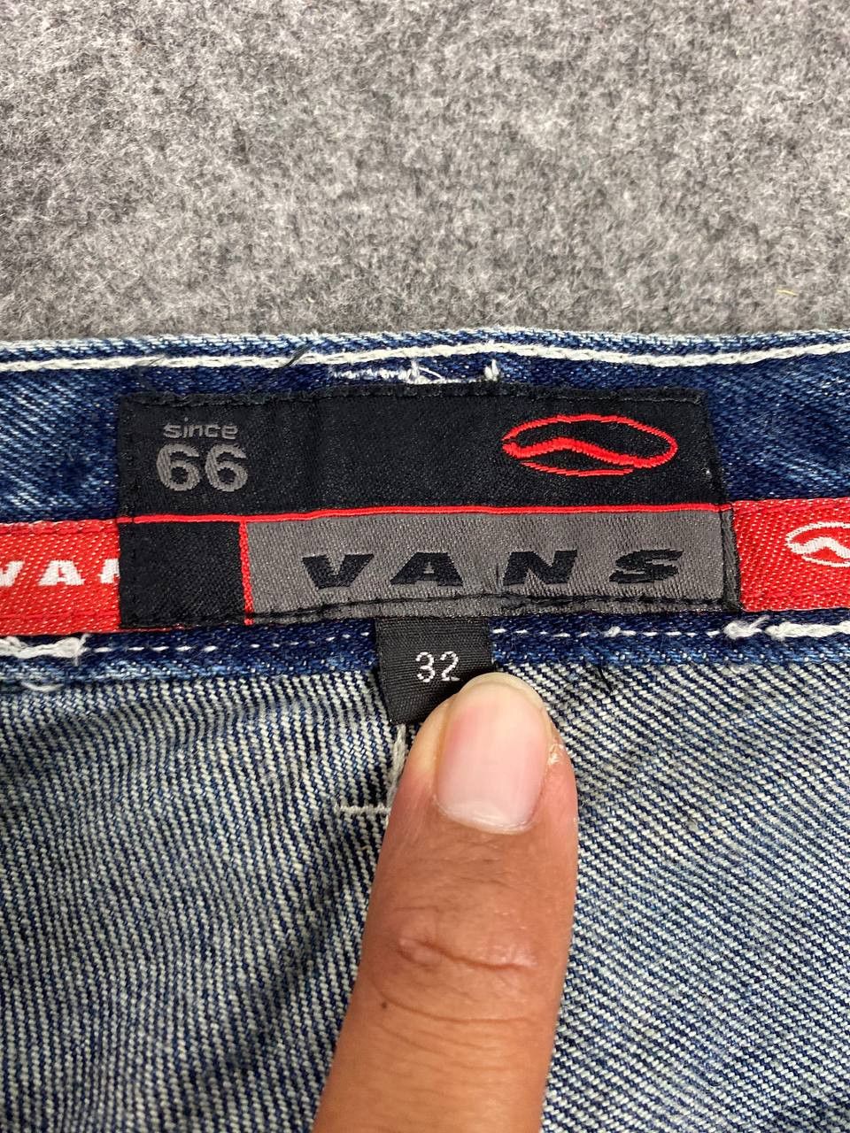 Vans vintage 90s vans usa baggy denim nice design Size US 34 / EU 50 - 12 Thumbnail
