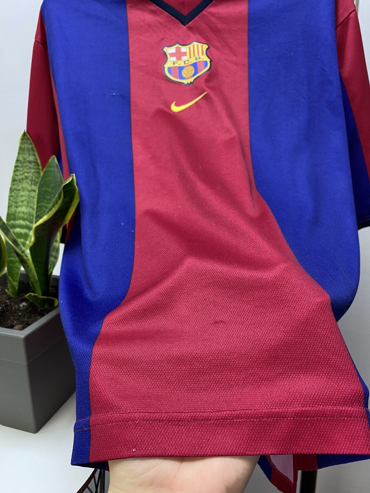 Vintage Vintage FC Barcelona 2000 2001 Home Soccer Jersey Size US XL / EU 56 / 4 - 5 Thumbnail