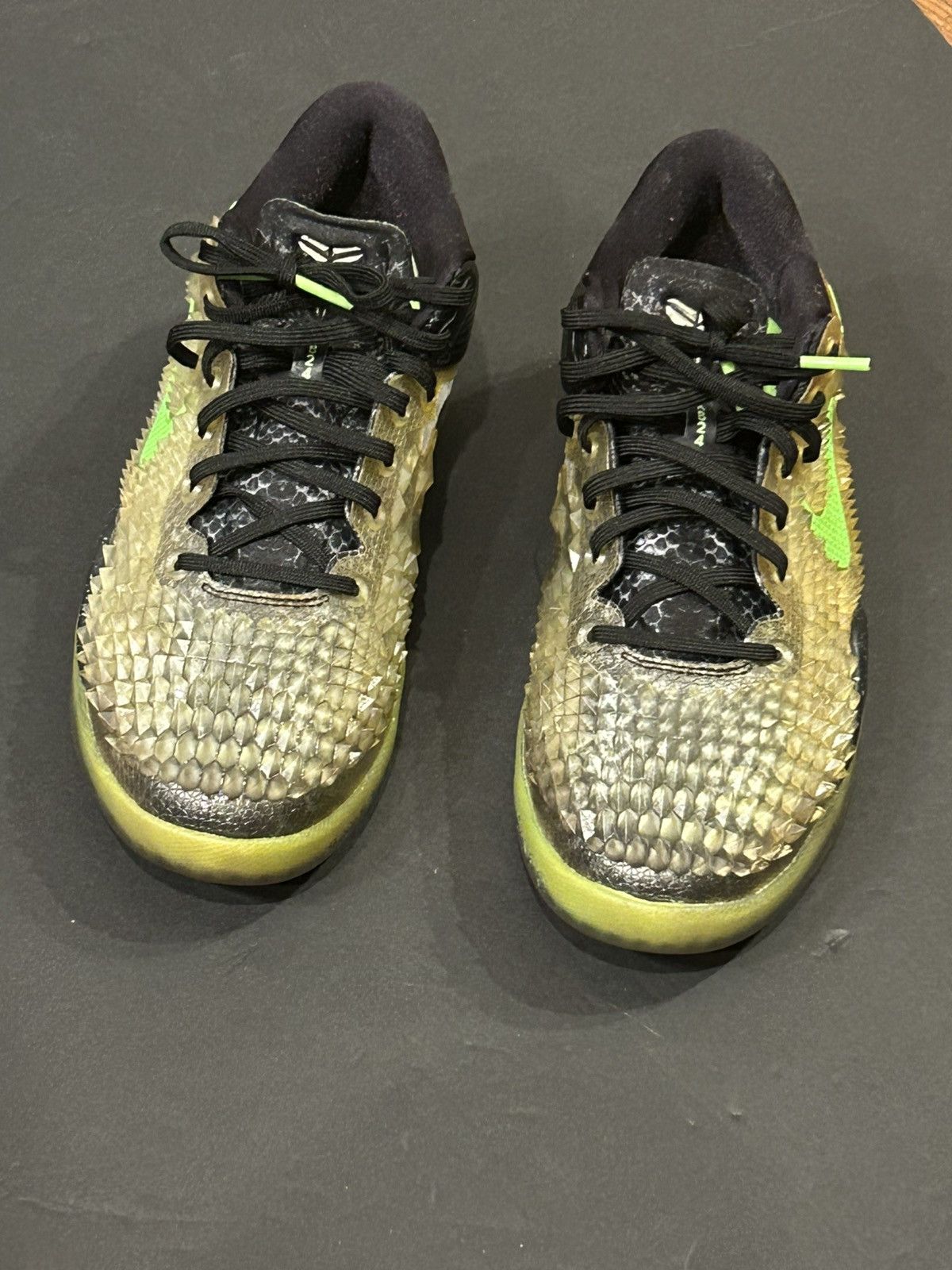 Nike Nike Kobe 8 Christmas SS Size US 5.5 / IT 35.5 - 1 Thumbnail