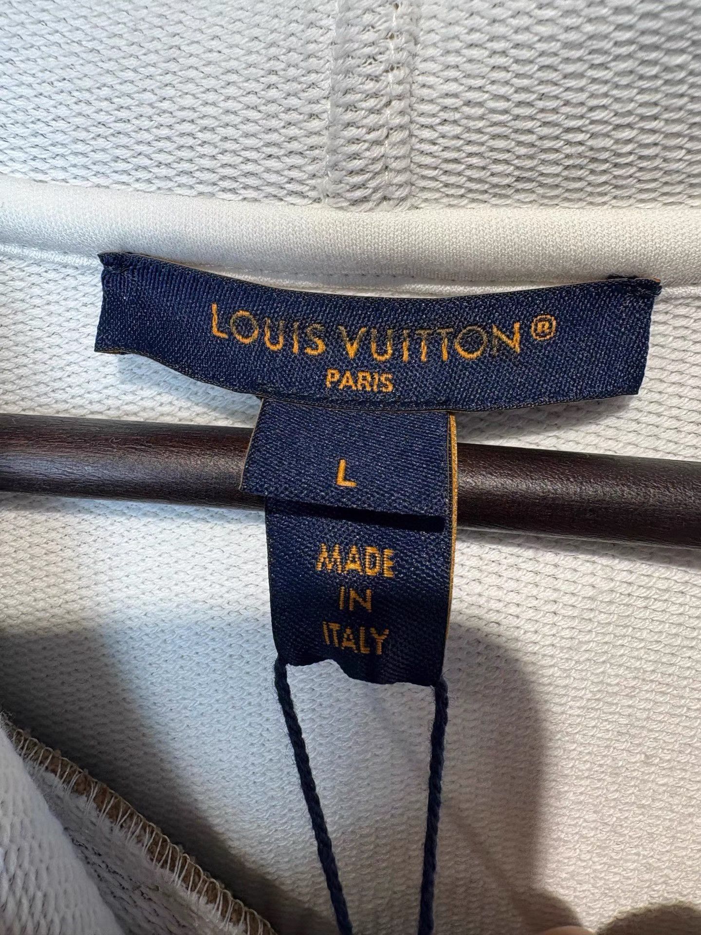 Louis Vuitton Louis Vuitton Monogram Toweling Velvet Hoodie K36 Size US L / EU 52-54 / 3 - 3 Thumbnail
