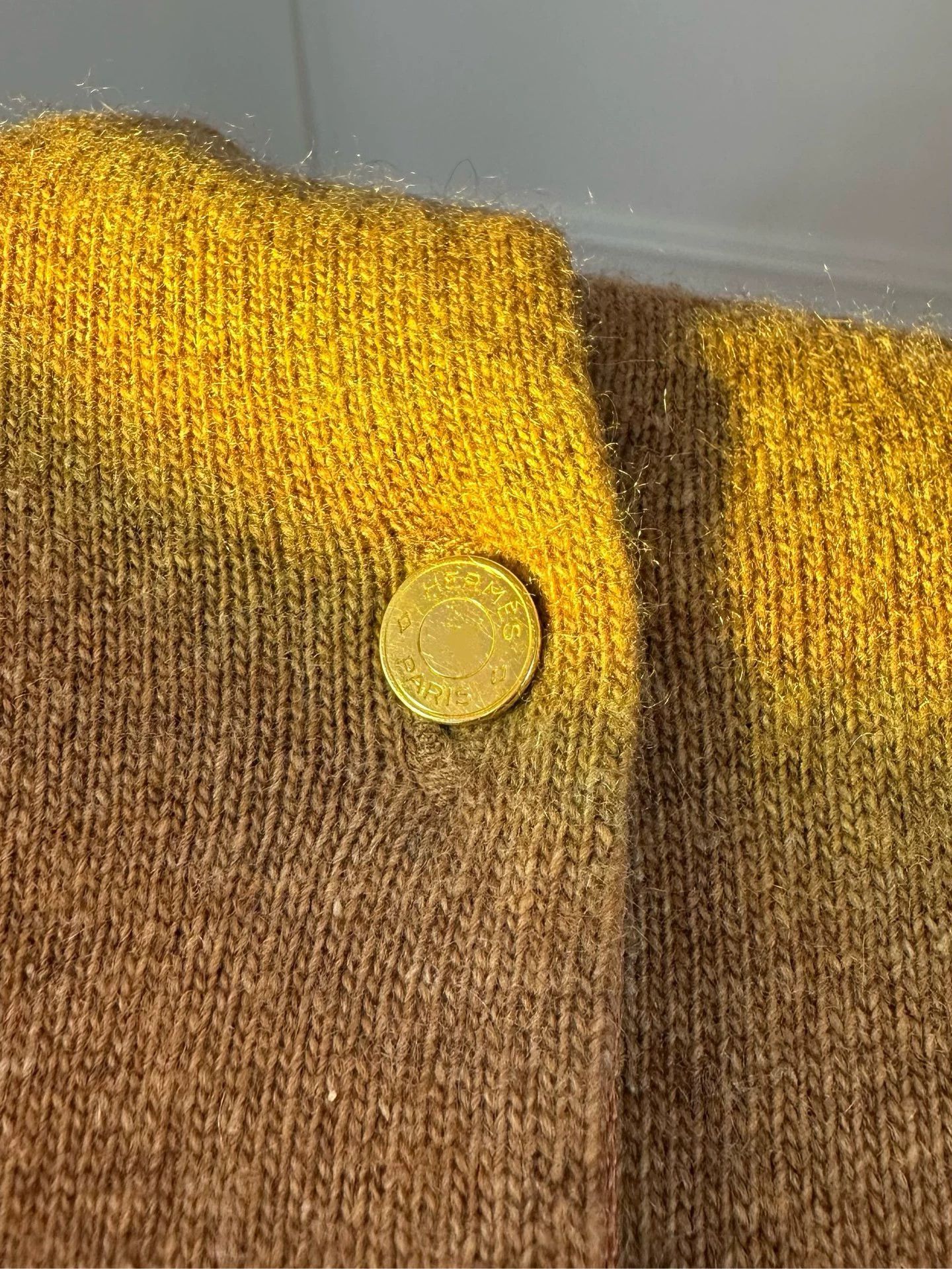 Hermes HERMES 90s Brown Cashmere Knit Sweater Gold Button Size L / US 10 / IT 46 - 7 Thumbnail