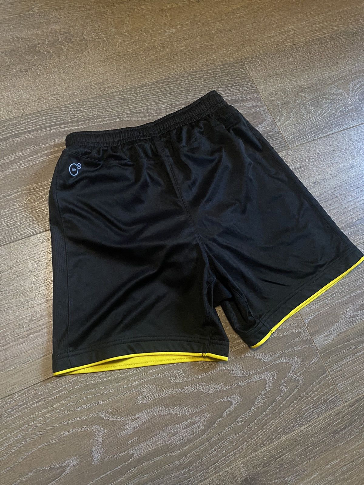 Puma × Vintage Vintage Borussia Dortmund 2017/2018 Away KIDS Size L Size US L / EU 52-54 / 3 - 22 Thumbnail
