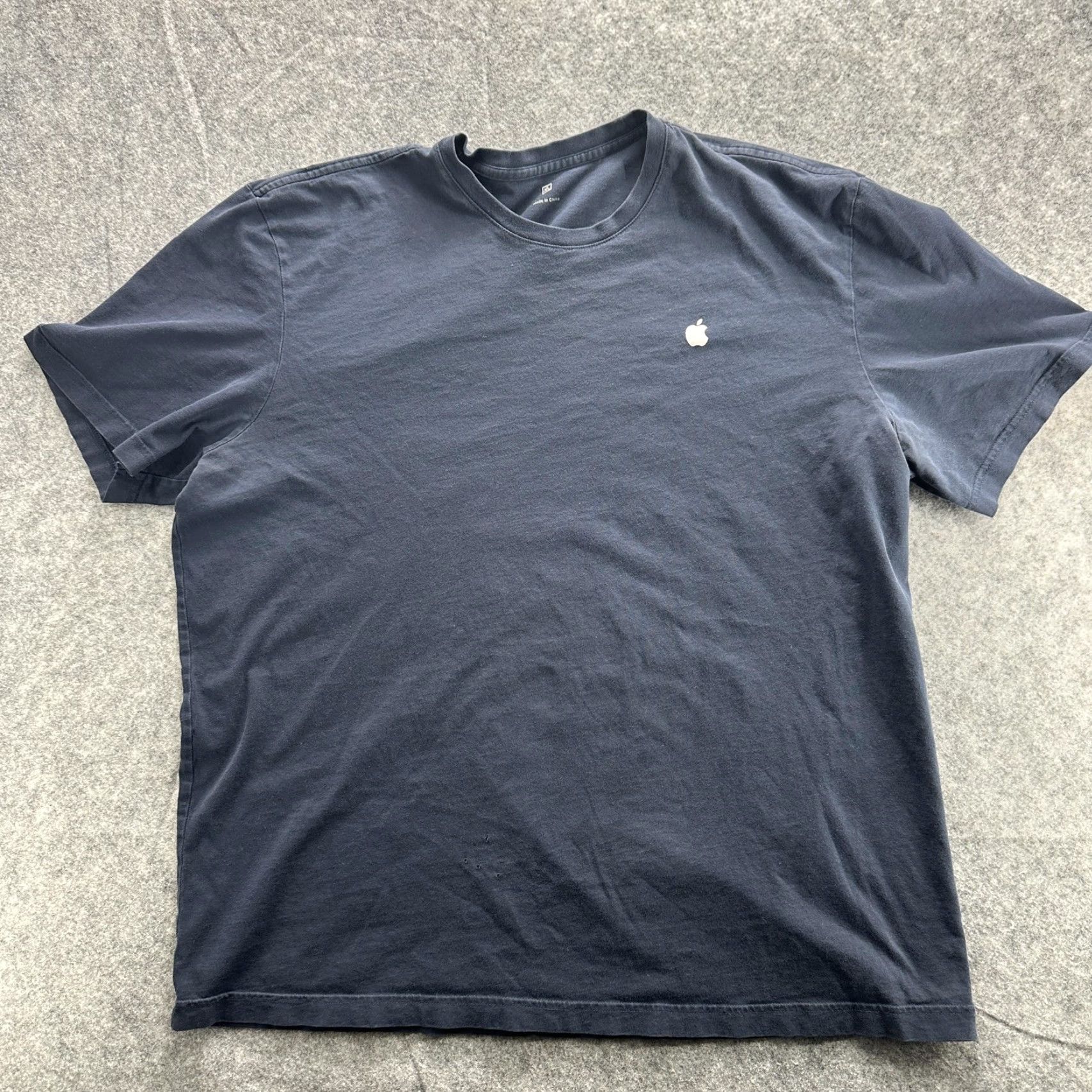 Apple VINTAGE APPLE Shirt Mens XL Black Employee Logo Tee T-Shirt Classic Crew Cotton Workwear Size US XL / EU 56 / 4 - 2 Thumbnail
