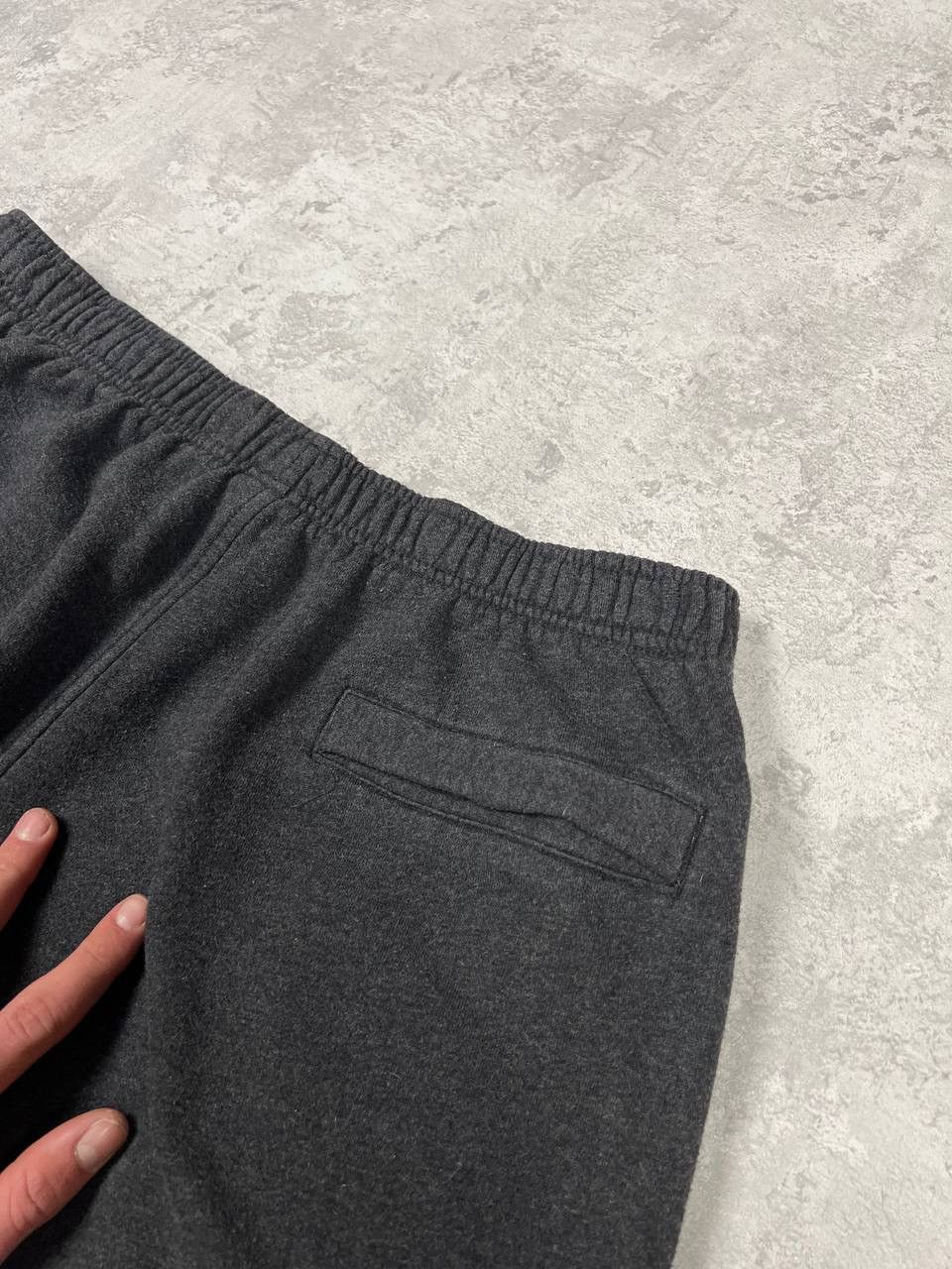 Nike Vintage Nike Baggy Grey Sweatpants Joggers Pants Size XL Size US 38 / EU 54 - 12 Thumbnail