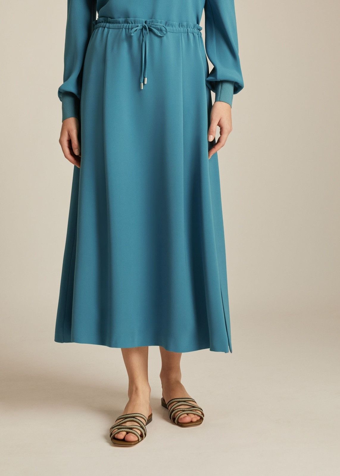 Loro Piana o1srvl11e0824 Lina Silk Midi Skirt in Teal Size 30" / US 8 / IT 44 - 4 Thumbnail