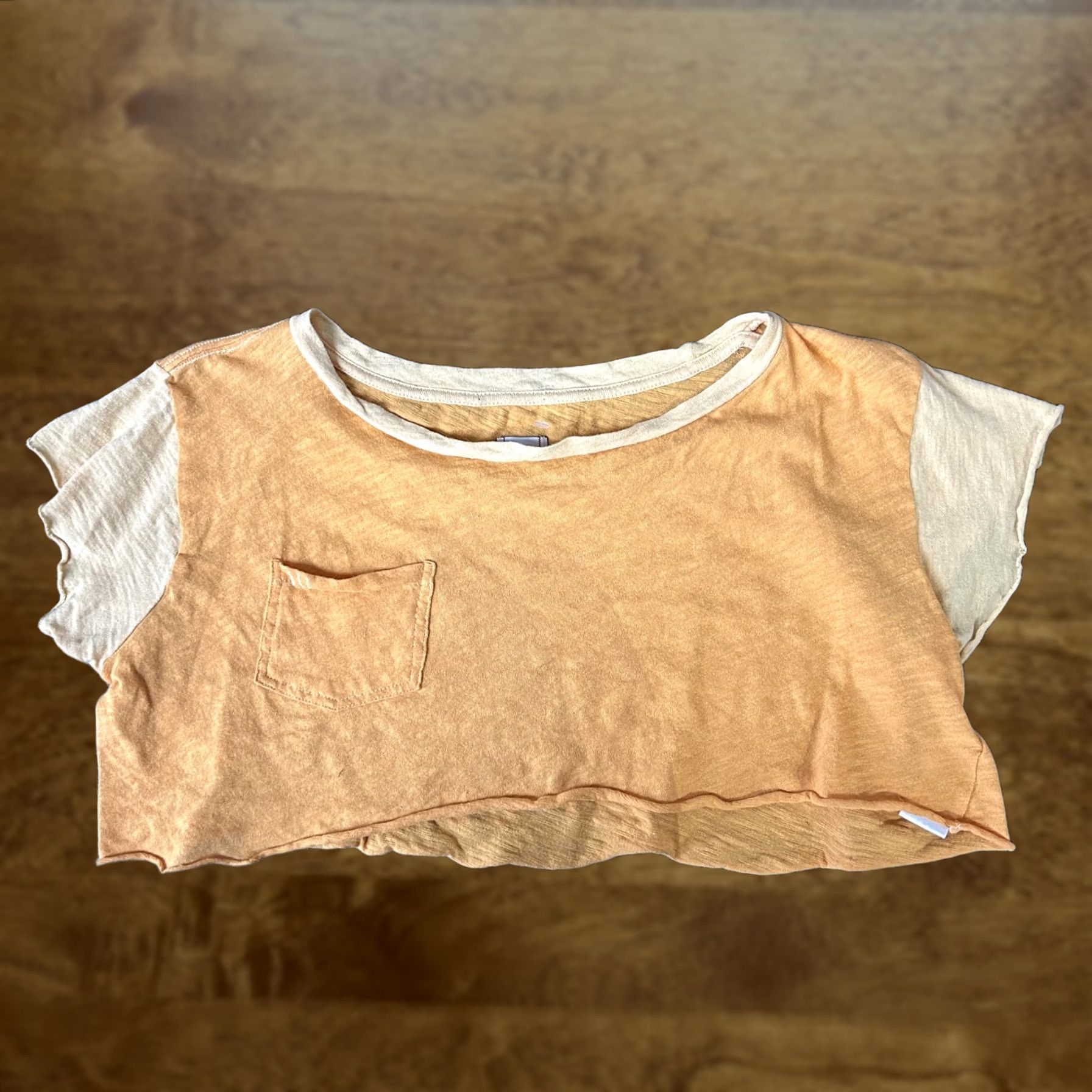 Bdg BDG Shirt Womens Medium Orange Colorblock Cropped Scoop Neck Pocket Tee Top Size M / US 6-8 / IT 42-44 - 1 Thumbnail