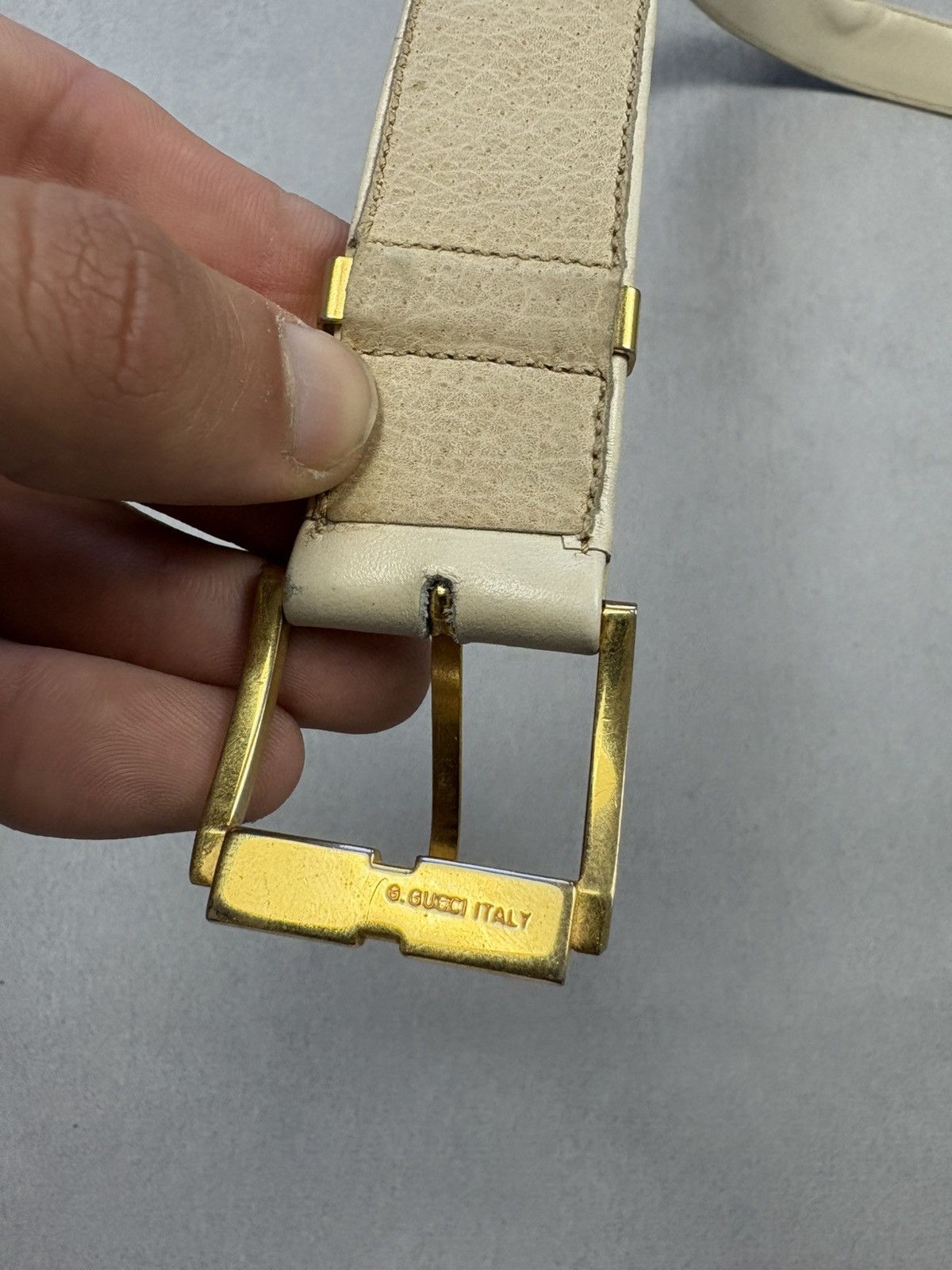 Gucci Vintage Gucci White Leather Belt Gold Buckle Red Black 80/32 Size ONE SIZE - 10 Thumbnail