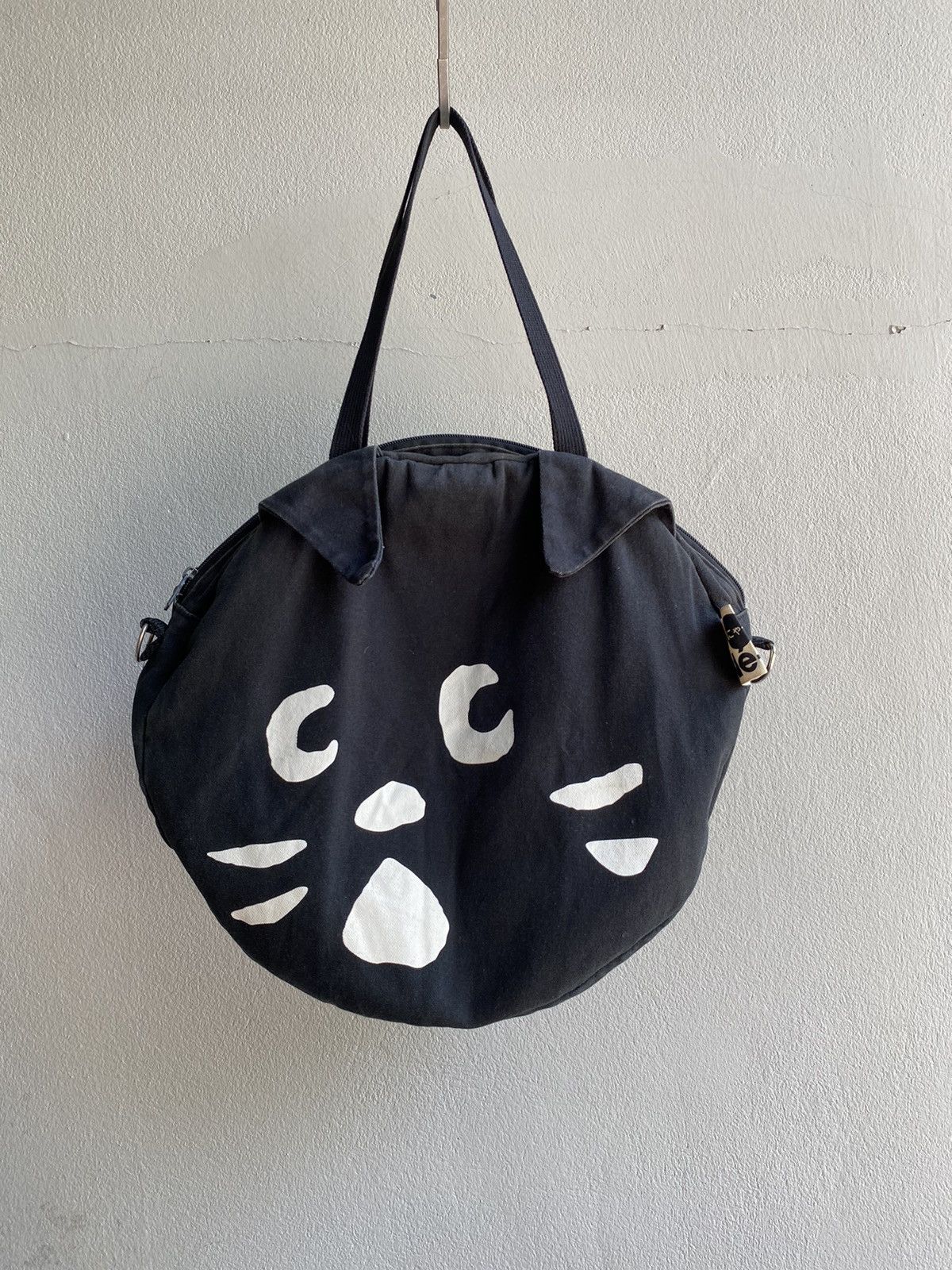 image of Ne Net Ne-Net Nya Full Face Tote in Black, Women's