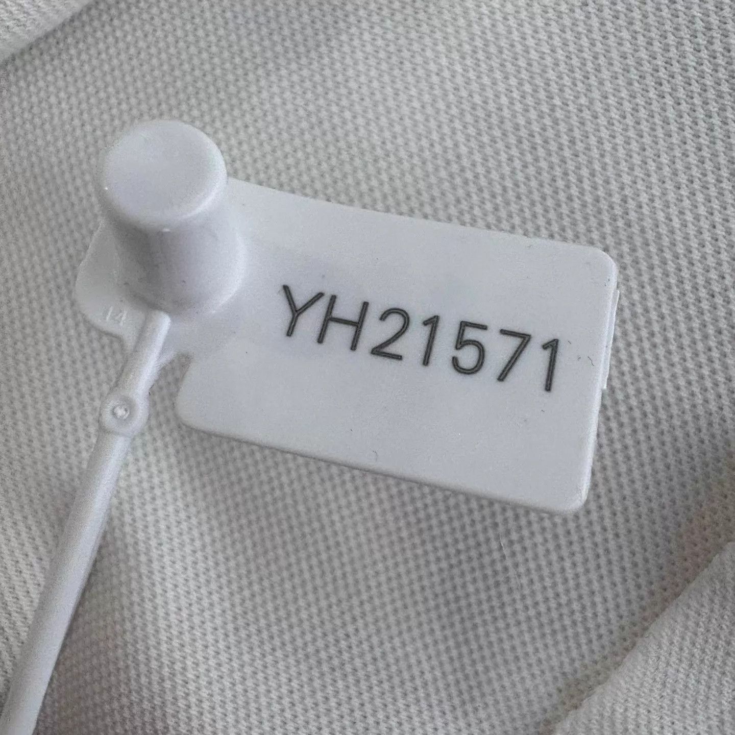 Louis Vuitton LV White Damier Reverse Short Sleeve Tee L Size US L / EU 52-54 / 3 - 7 Thumbnail
