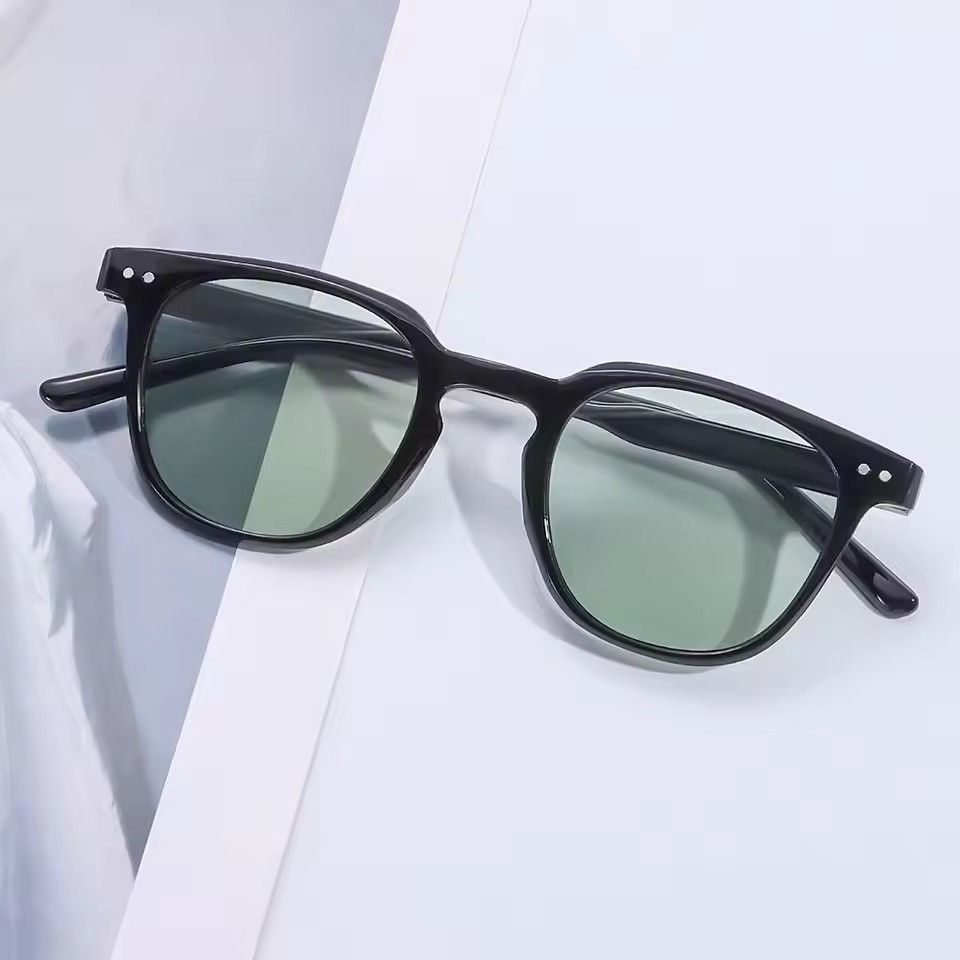 Other Vintage Style Square Sunglasses Size ONE SIZE - 3 Thumbnail