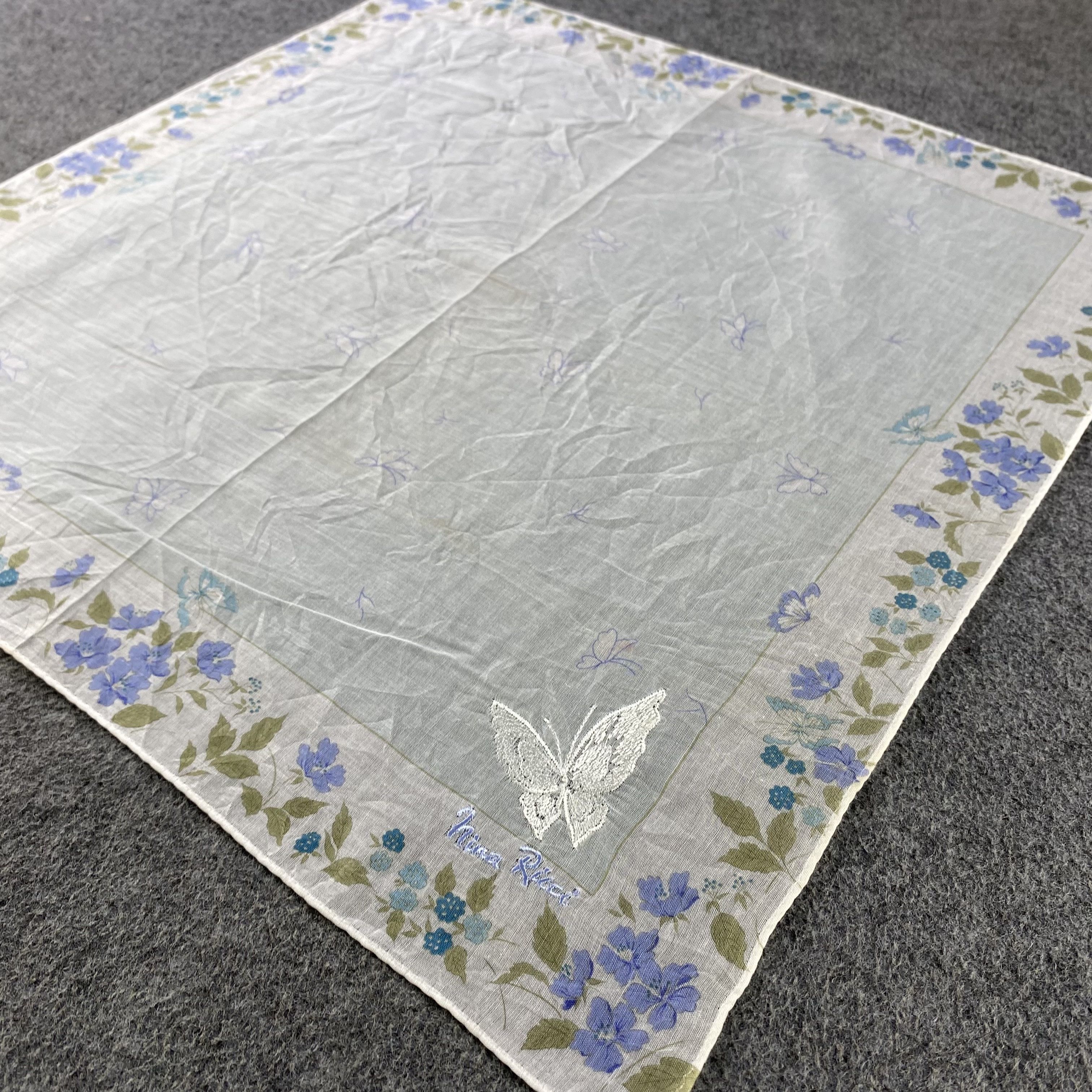 Hanae Mori Hanae Mori Handkerchief/Neckerchief/Bandana HC858 Size ONE SIZE - 2 Thumbnail