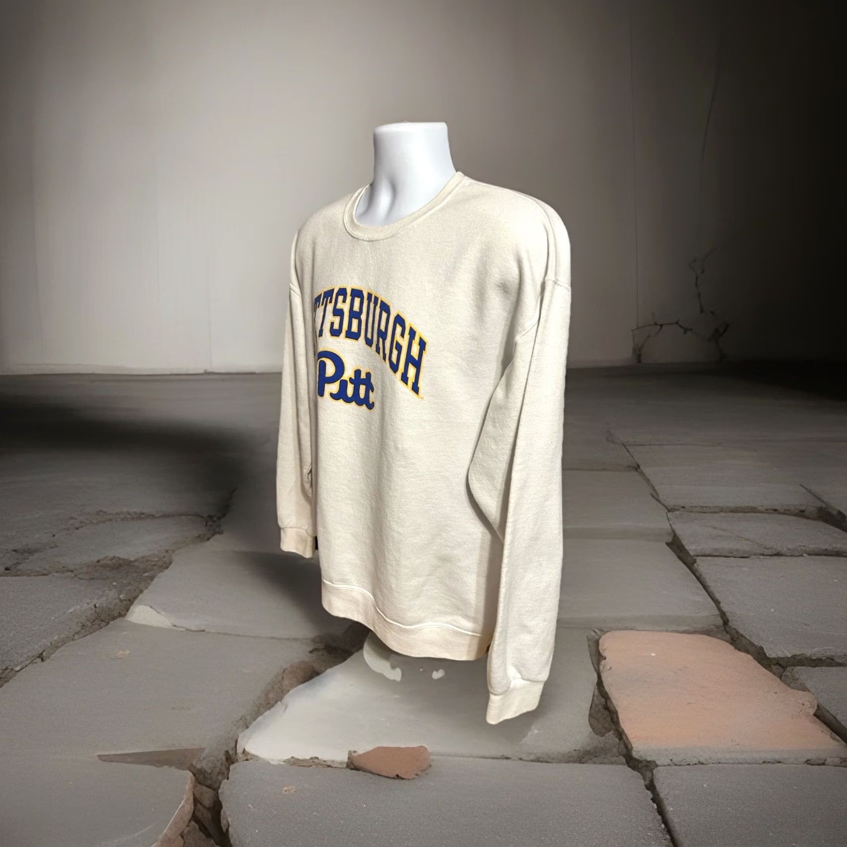 Vintage VINTAGE Russell Pitt Panthers Pullover Sweatshirt Adult Large White Pitt University Graphic Print 2000s Mens Size US L / EU 52-54 / 3 - 3 Thumbnail