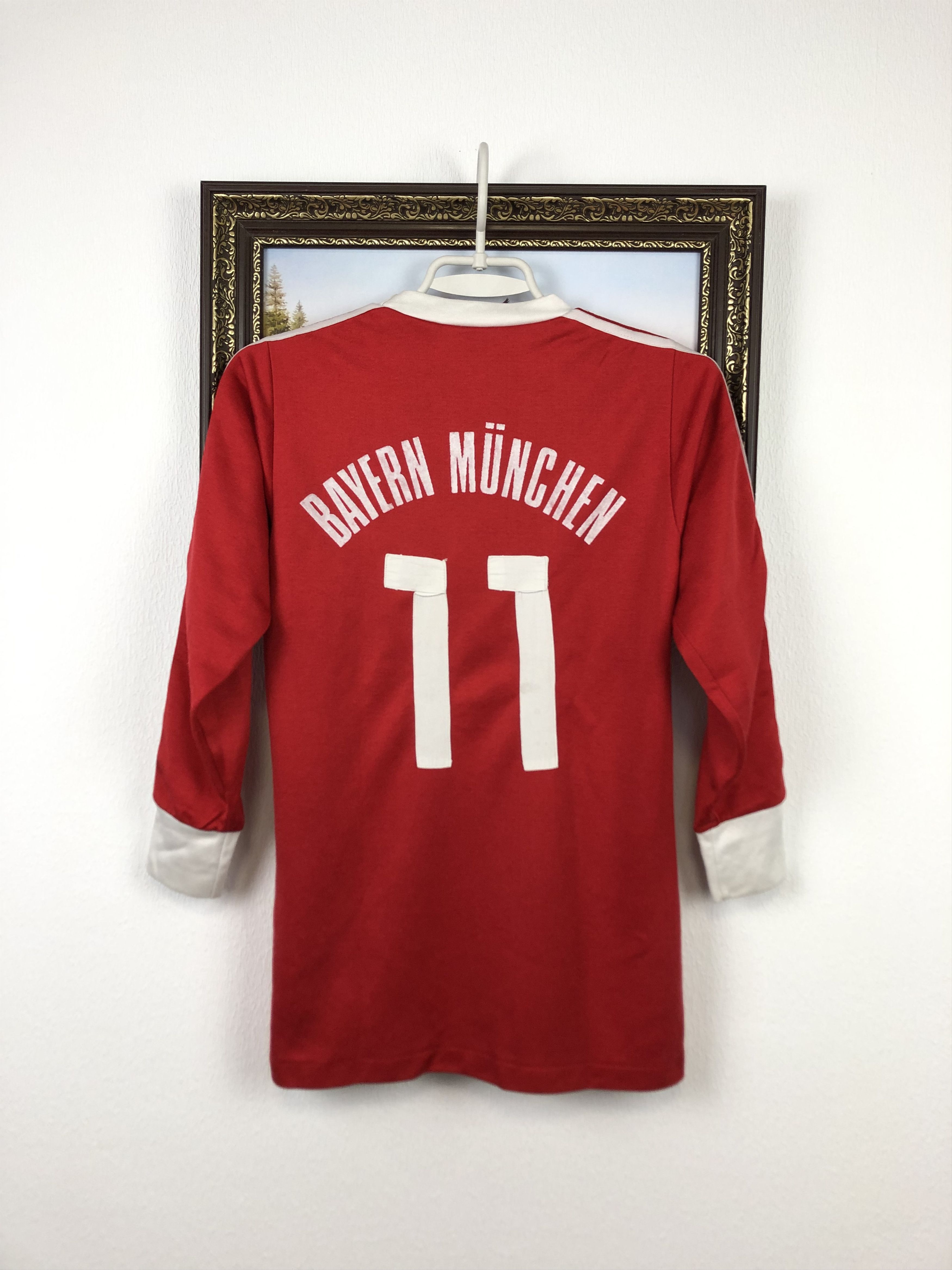 Adidas Bayern Munich football shirt 1982 #11 Long Sleeve Jersey Size US XXS / EU 40 - 9 Thumbnail