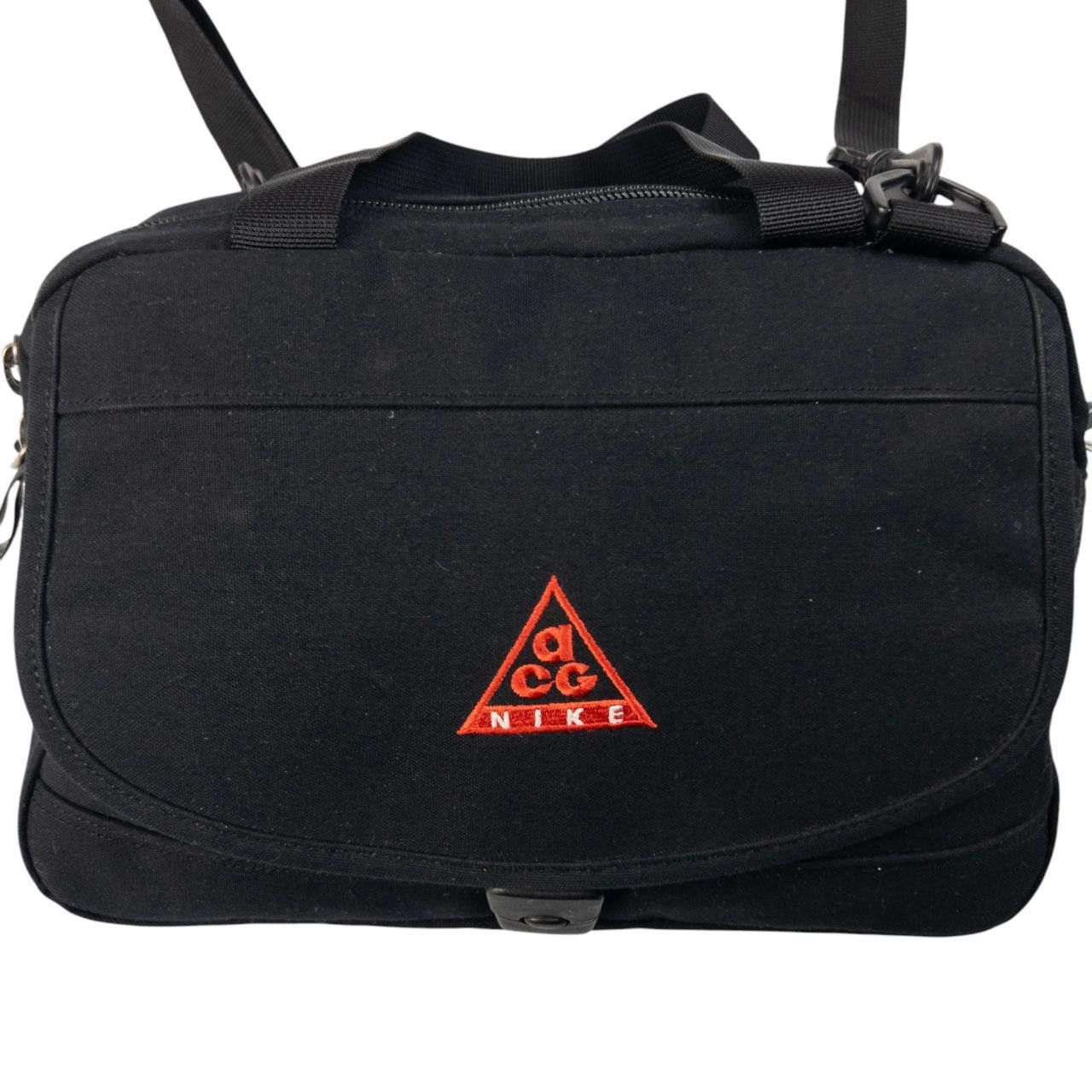 Nike Vintage Nike ACG Crossbody Bag Size ONE SIZE - 2 Thumbnail