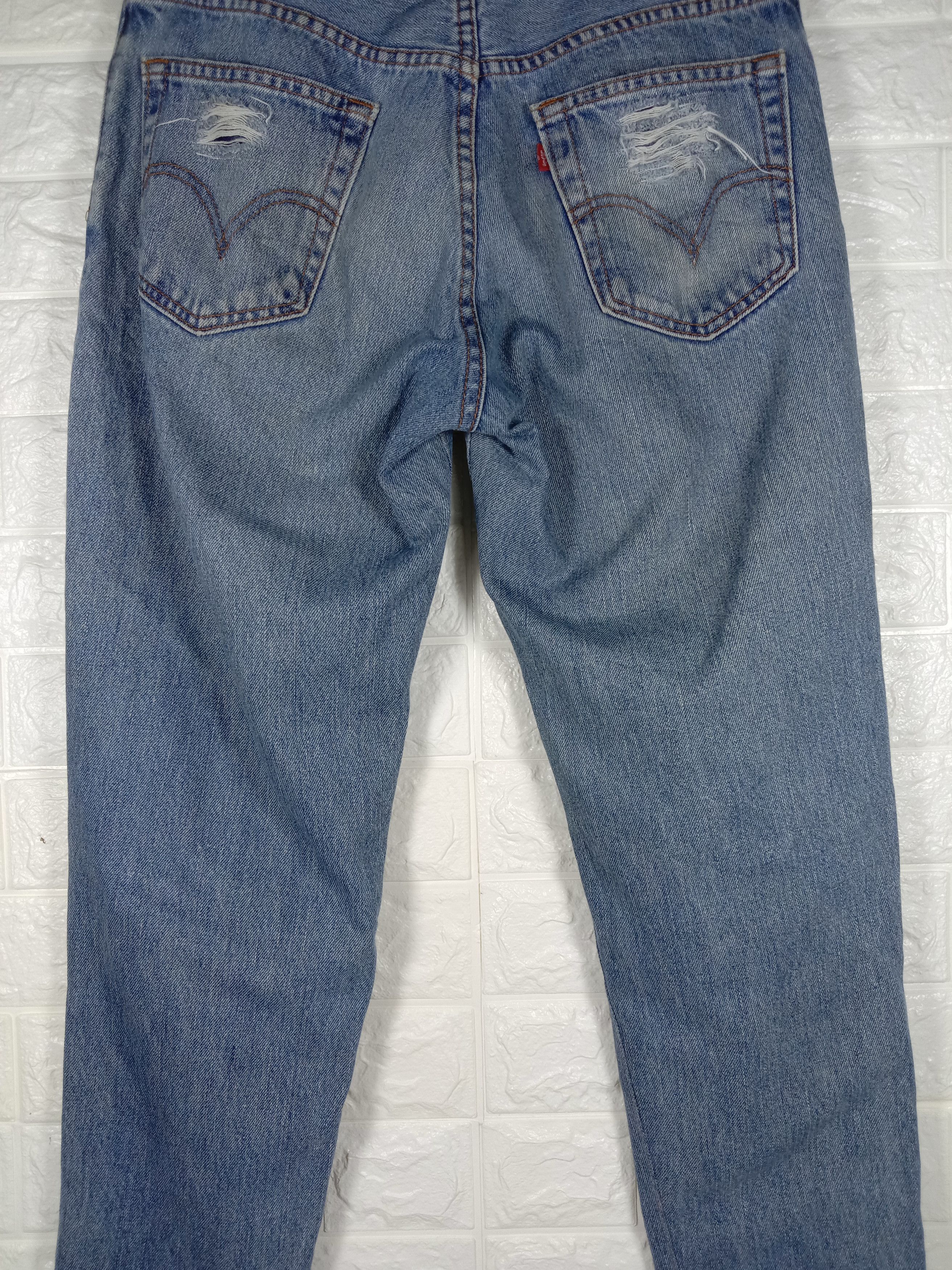 Levi's Vintage Levi's 560 Ripped Jeans Distressed Denim Size US 30 / EU 46 - 7 Thumbnail