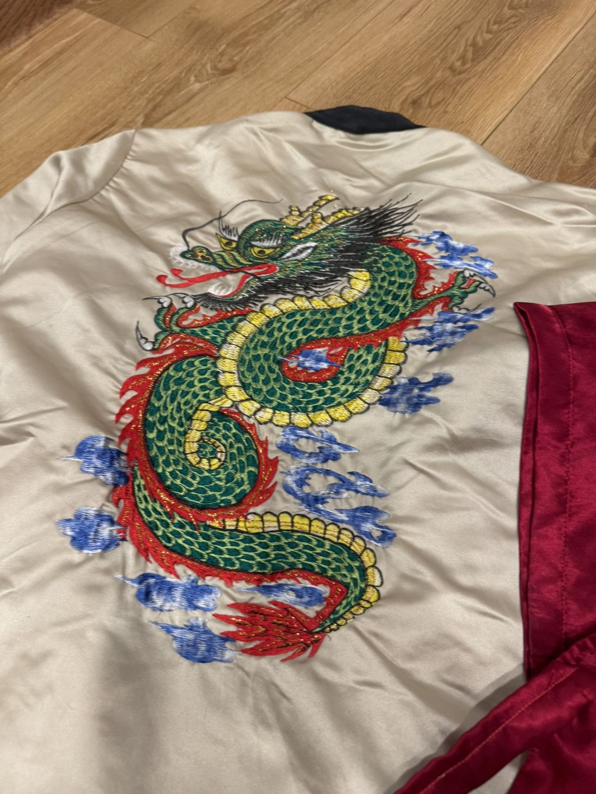 Japanese Brand 🐲 VINTAGE DRAGON ROBES🐲 Size US M / EU 48-50 / 2 - 6 Thumbnail