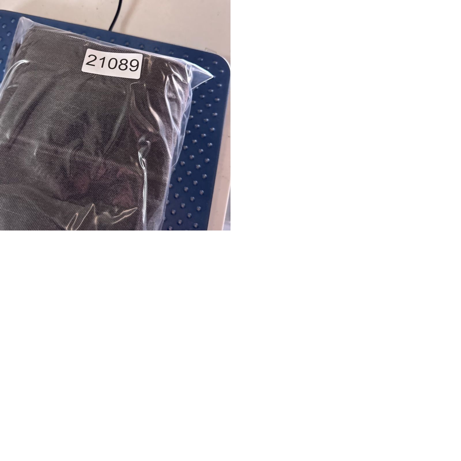 Levi's VINTAGE Levis 501 Jeans Mens 30x30 Black Button Fly Denim Pant Faded Straight Tag32x32 Size US 32 / EU 48 - 10 Thumbnail