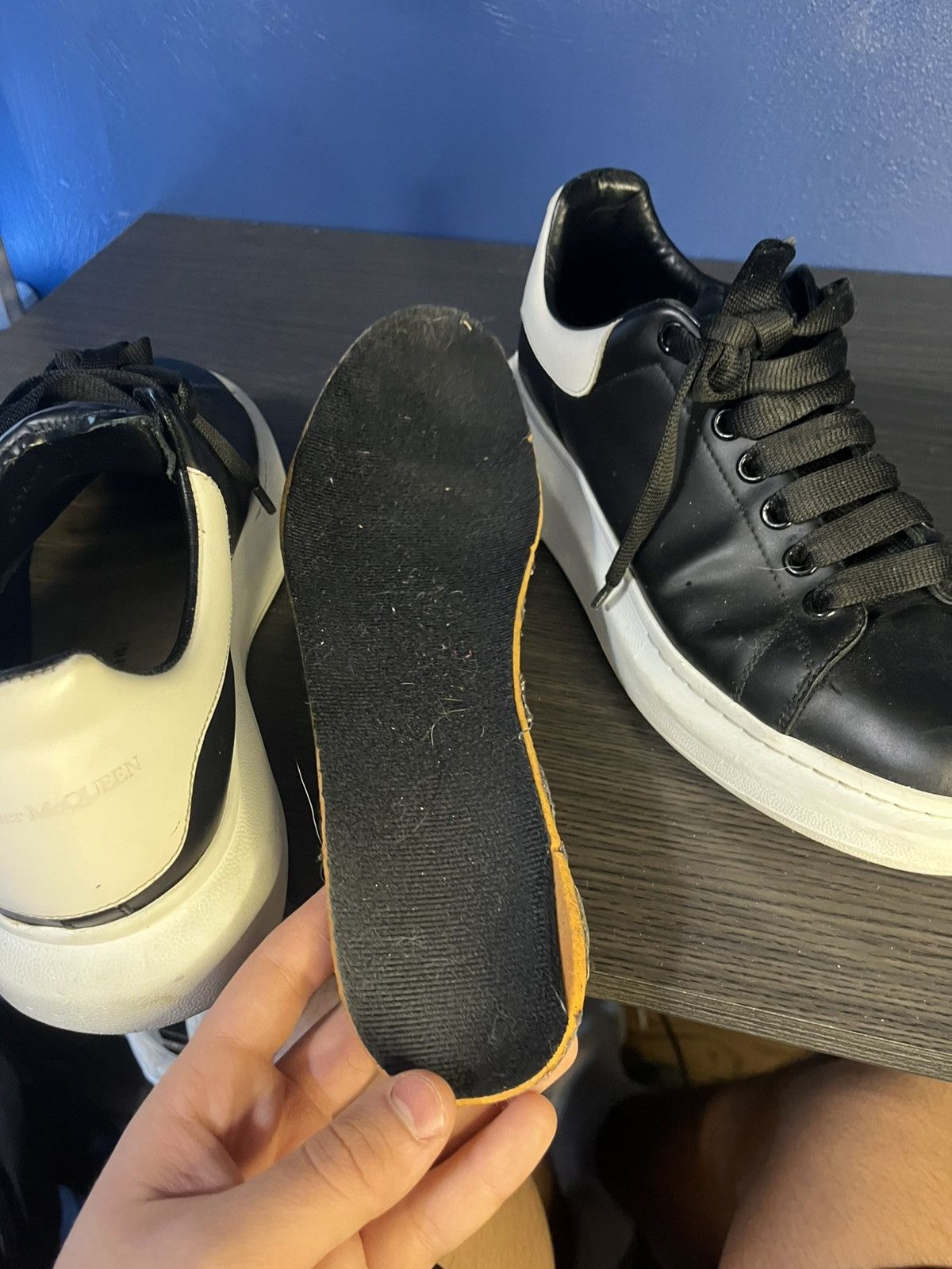 Alexander McQueen Alexander McQueen Oversized Low Black Size US 10 / EU 43 - 10 Thumbnail