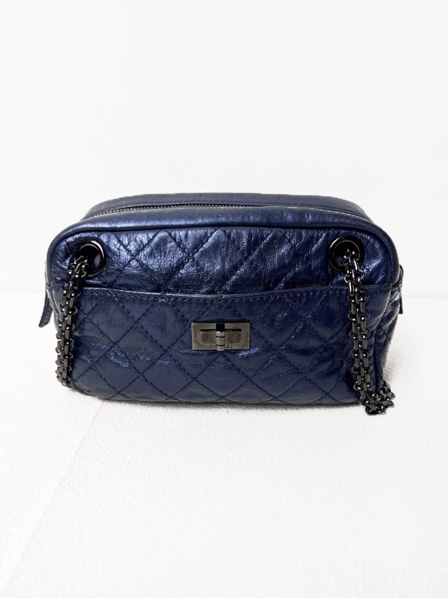 Chanel Pre-loved Bag Very good condition Size ONE SIZE - 1 Thumbnail
