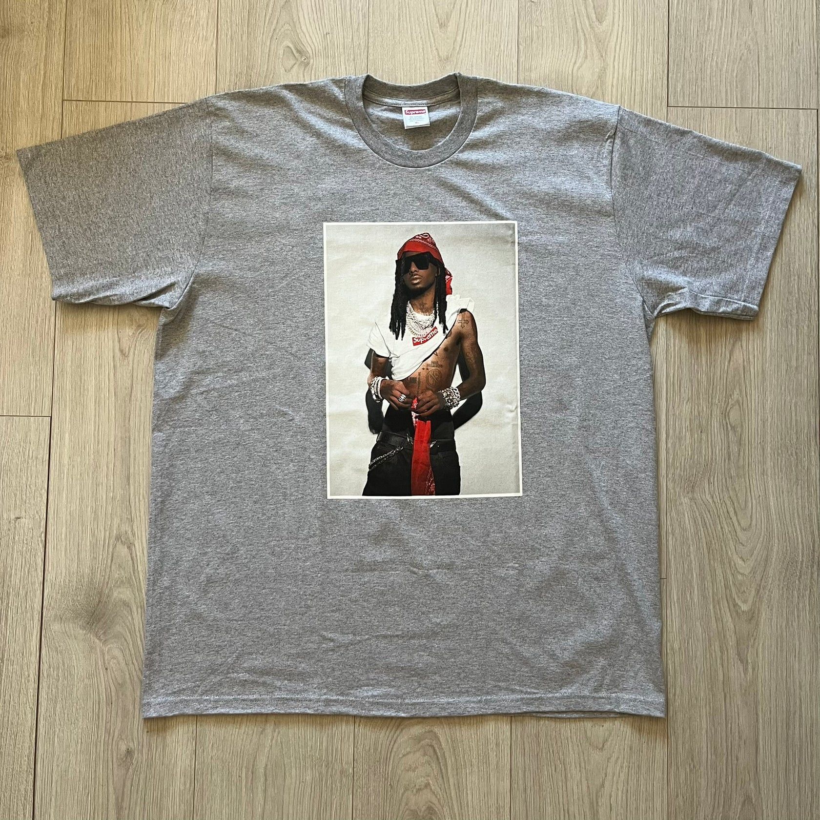 トップス supreme playboi carti tee XXL Supreme Playboi Carti Tee (FW25) - $54