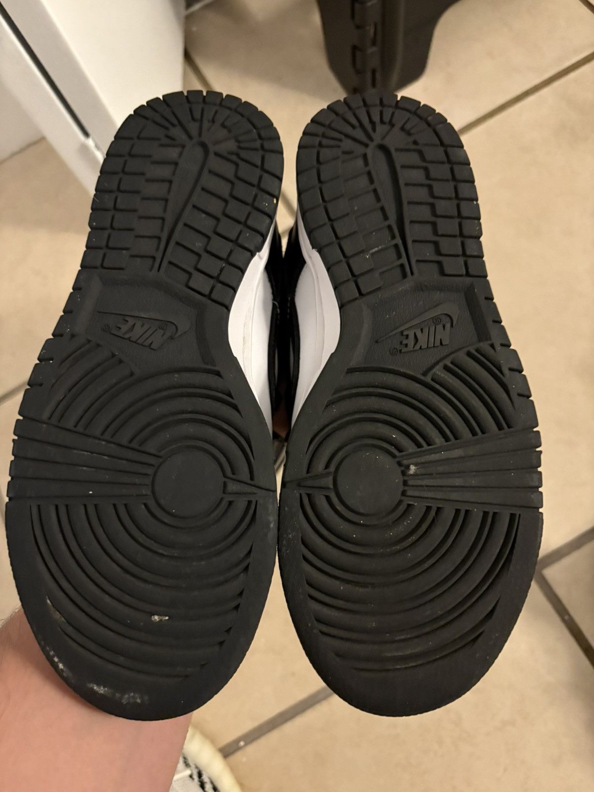 Nike Nike Panda Dunks Size US 5.5 / EU 38 - 6 Thumbnail