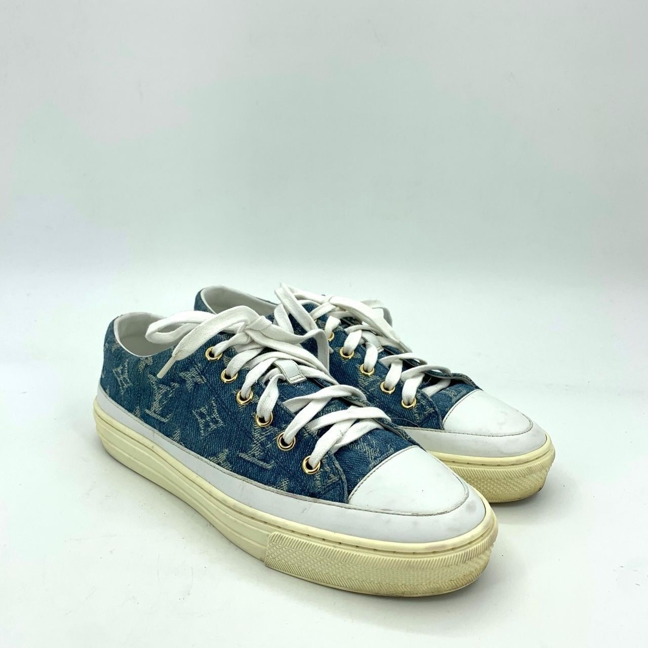 Louis Vuitton Louis Vuitton Blue & White Low Top Lace-Up Sneakers Size 38 Size US 8 / IT 38 - 7 Thumbnail