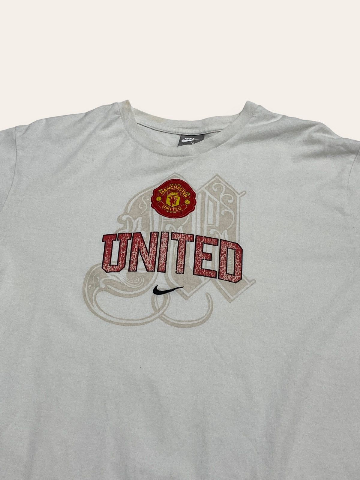 Nike 00s Vintage NIKE MANCHESTER UNITED Big Logo White Tee Size US XL / EU 56 / 4 - 2 Thumbnail