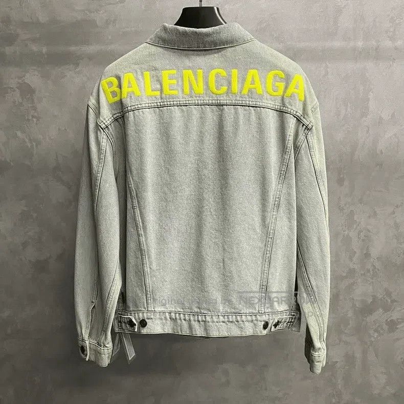 Balenciaga Balenciaga Collar Green Embroidery Pattern Logo Denim Jack Size 4XL / US 24-26 - 1 Thumbnail
