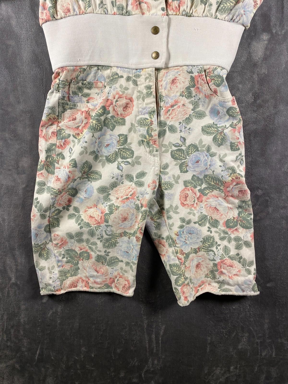Designer Womens Paris Blues Rose Print Denim Romper Shorts Sz.7 (B01 Size 30" / US 8 / IT 44 - 10 Thumbnail