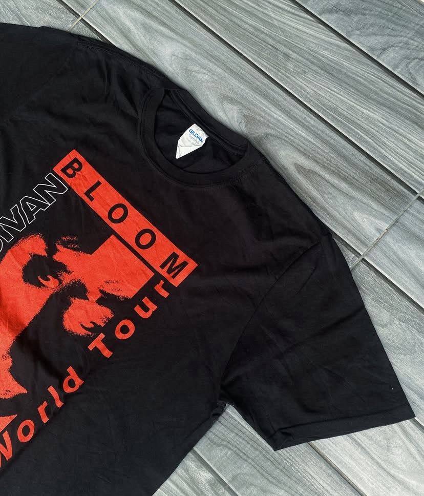 Gildan Troye sivan bloom world tour 2019 Asia tee Size US L / EU 52-54 / 3 - 2 Thumbnail
