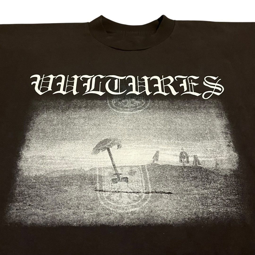 Yeezy SAMPLE Test Print Yeezy Vultures Boxy T Shirt Size US L / EU 52-54 / 3 - 3 Thumbnail