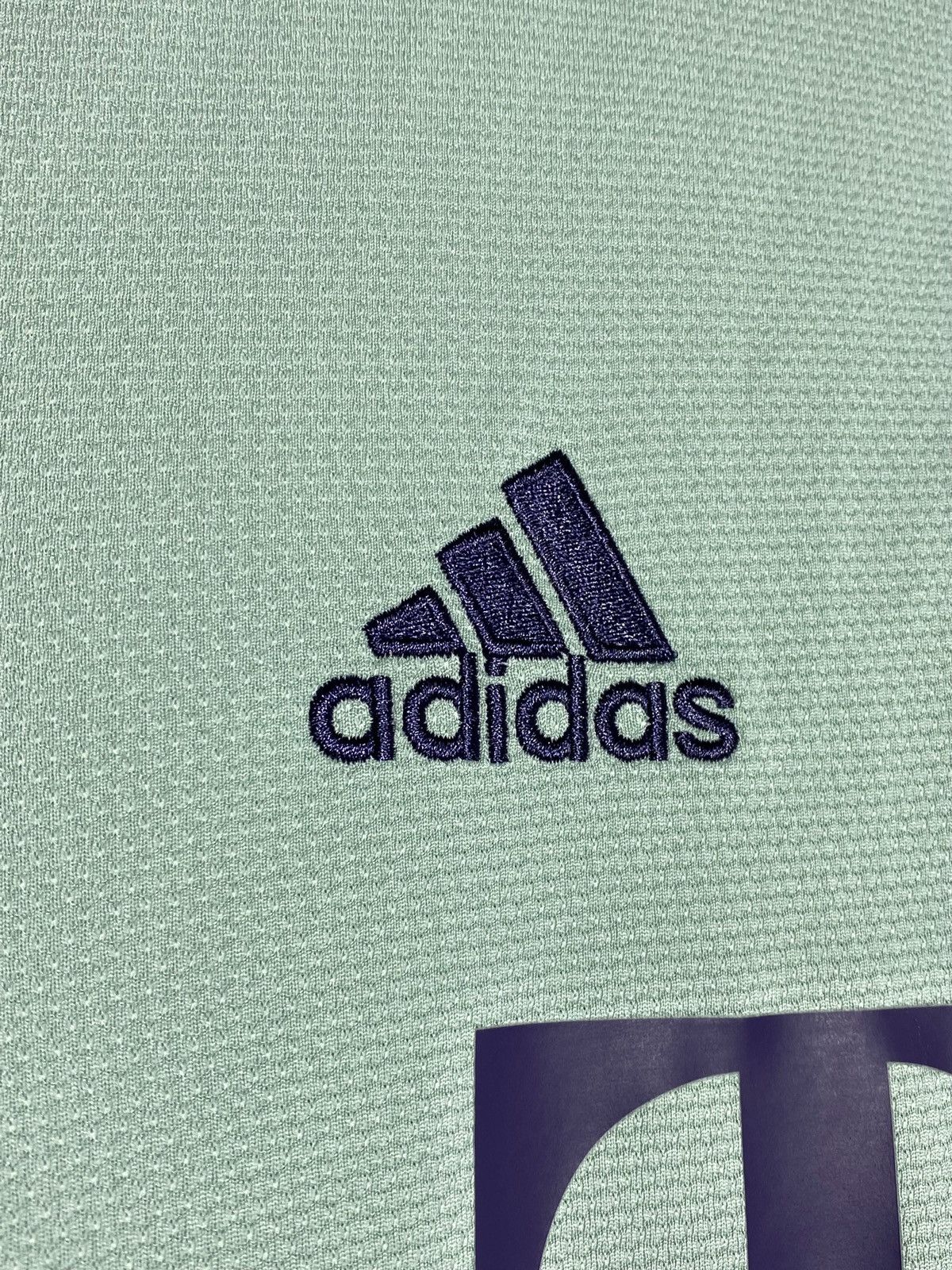 Adidas 🔥 ADIDAS FC BAYERN MUNCHEN 2018/19 AWAY FOOTBALL SHIRT Size US S / EU 44-46 / 1 - 5 Thumbnail