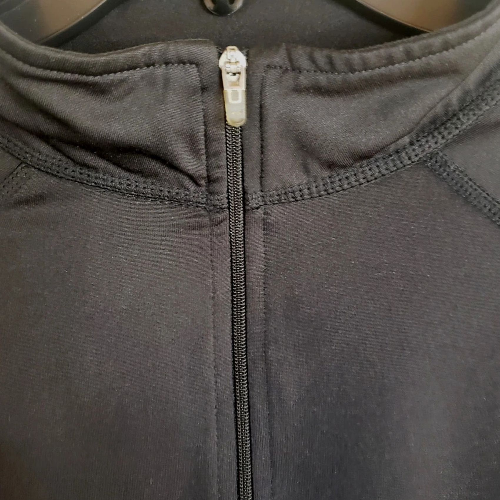 Vintage L.L. Bean Pullover Sweater Shirt Black Regular L Men Long Sleeve High Neck Thumb Hole Lightweight Knit Shirt Running, Hiking, Golf, Casual Wear Size US L / EU 52-54 / 3 - 4 Thumbnail