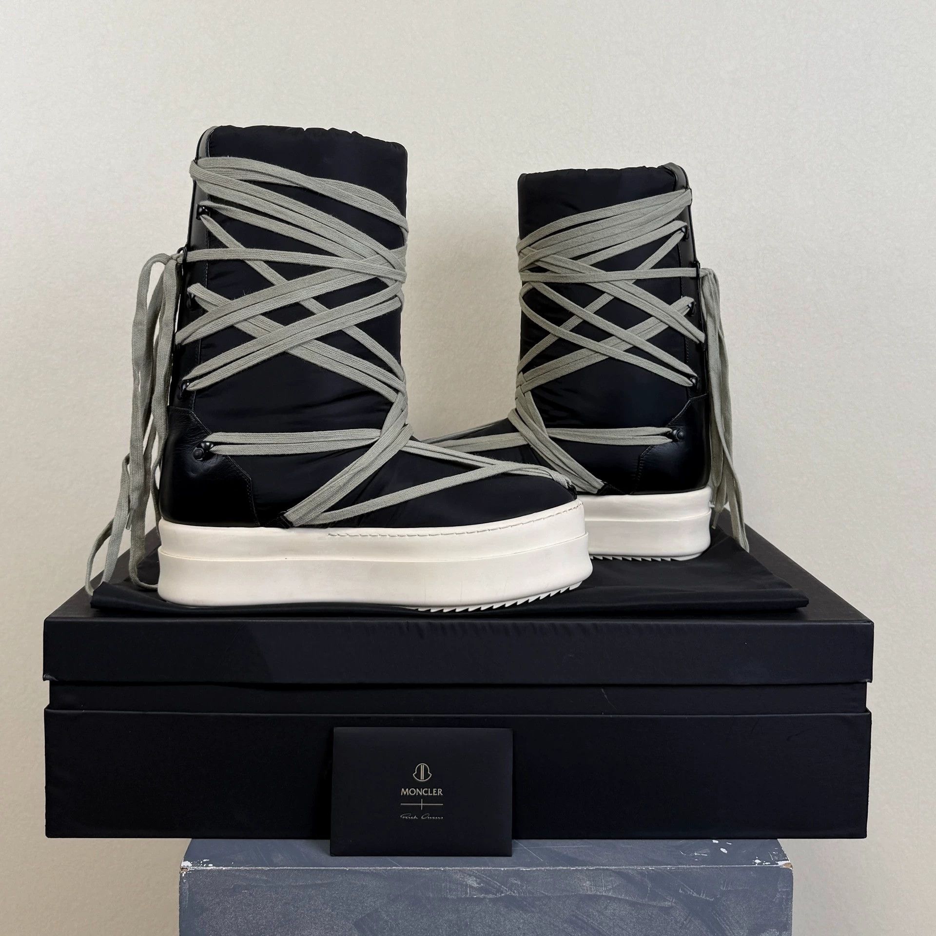 RICK OWENS x MONCLER Snow boots