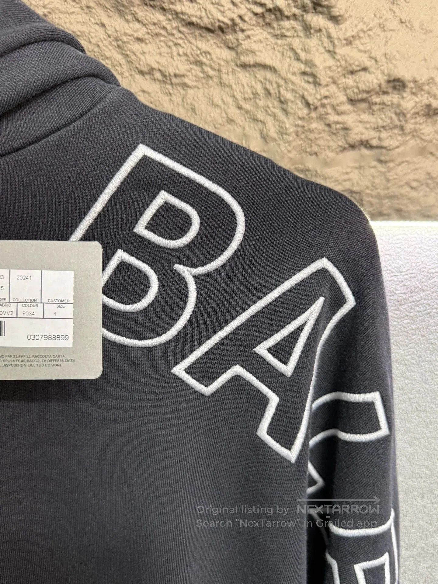 Balenciaga Balenciaga Side Logo Embroidered Sweater. Size US M / EU 48-50 / 2 - 4 Thumbnail